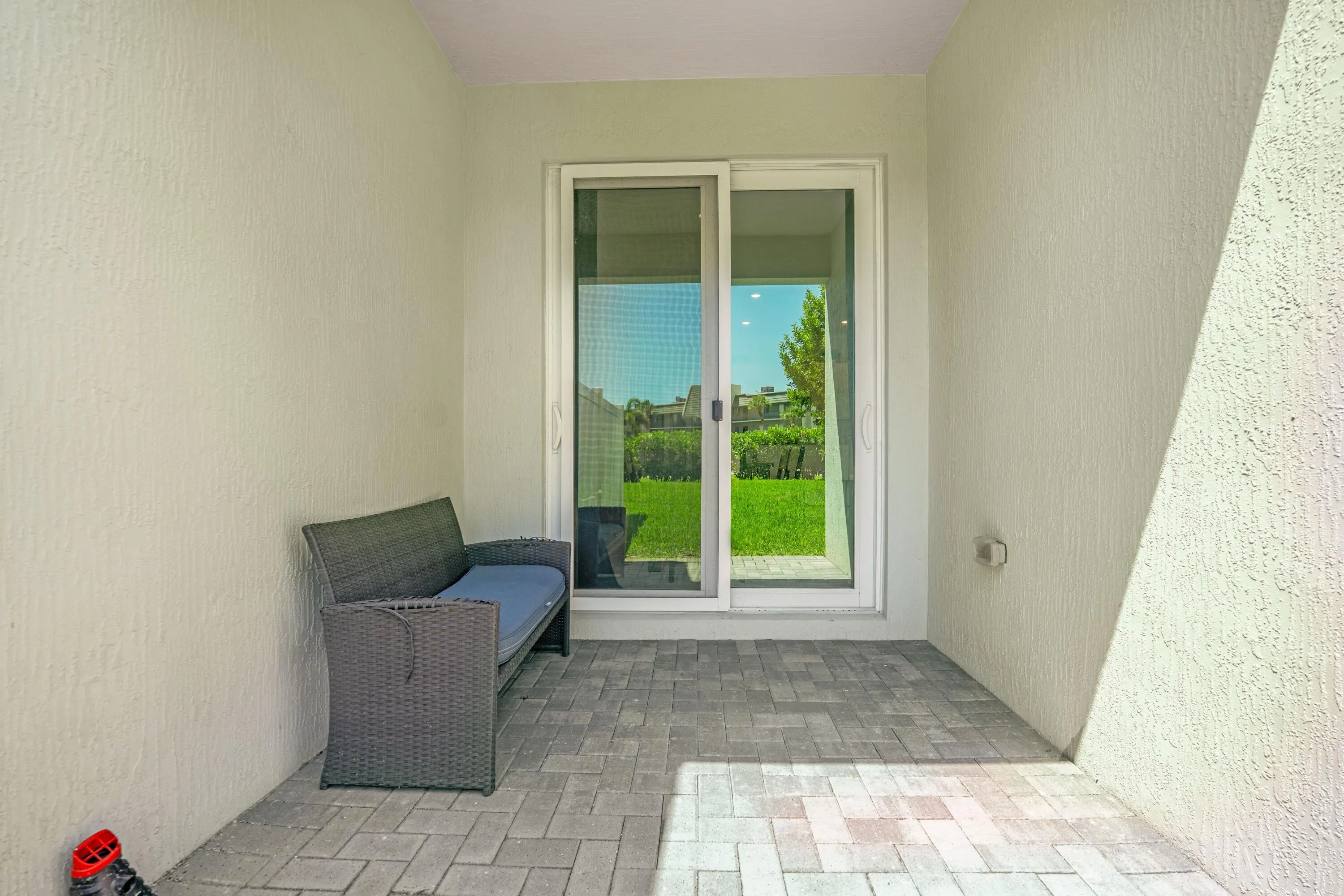 4178 LAGOON SHORE Drive