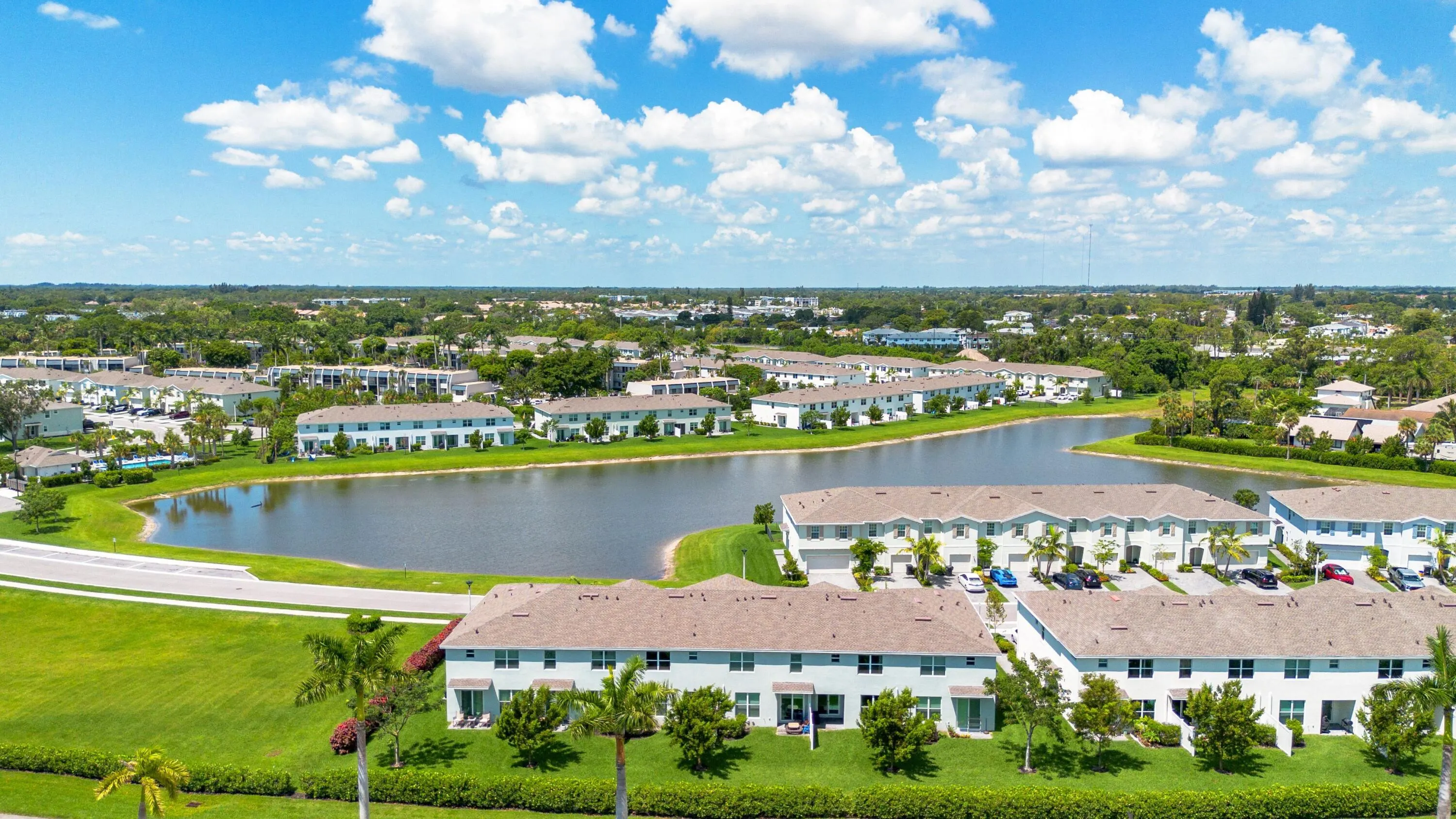 4178 LAGOON SHORE Drive