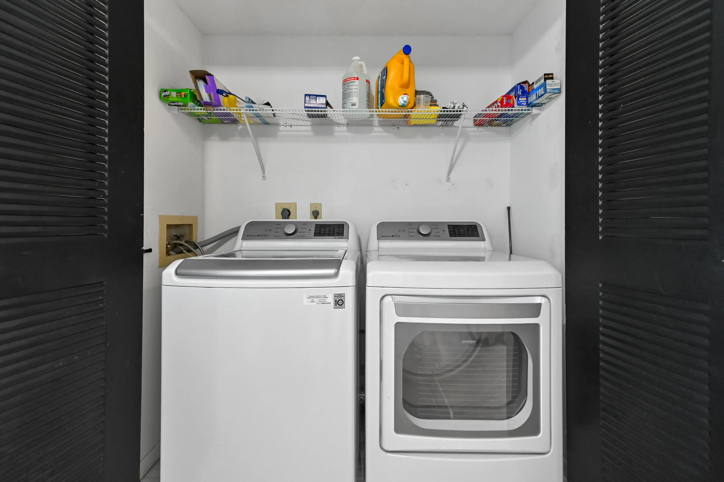 7286 HUNTINGTON Lane #402