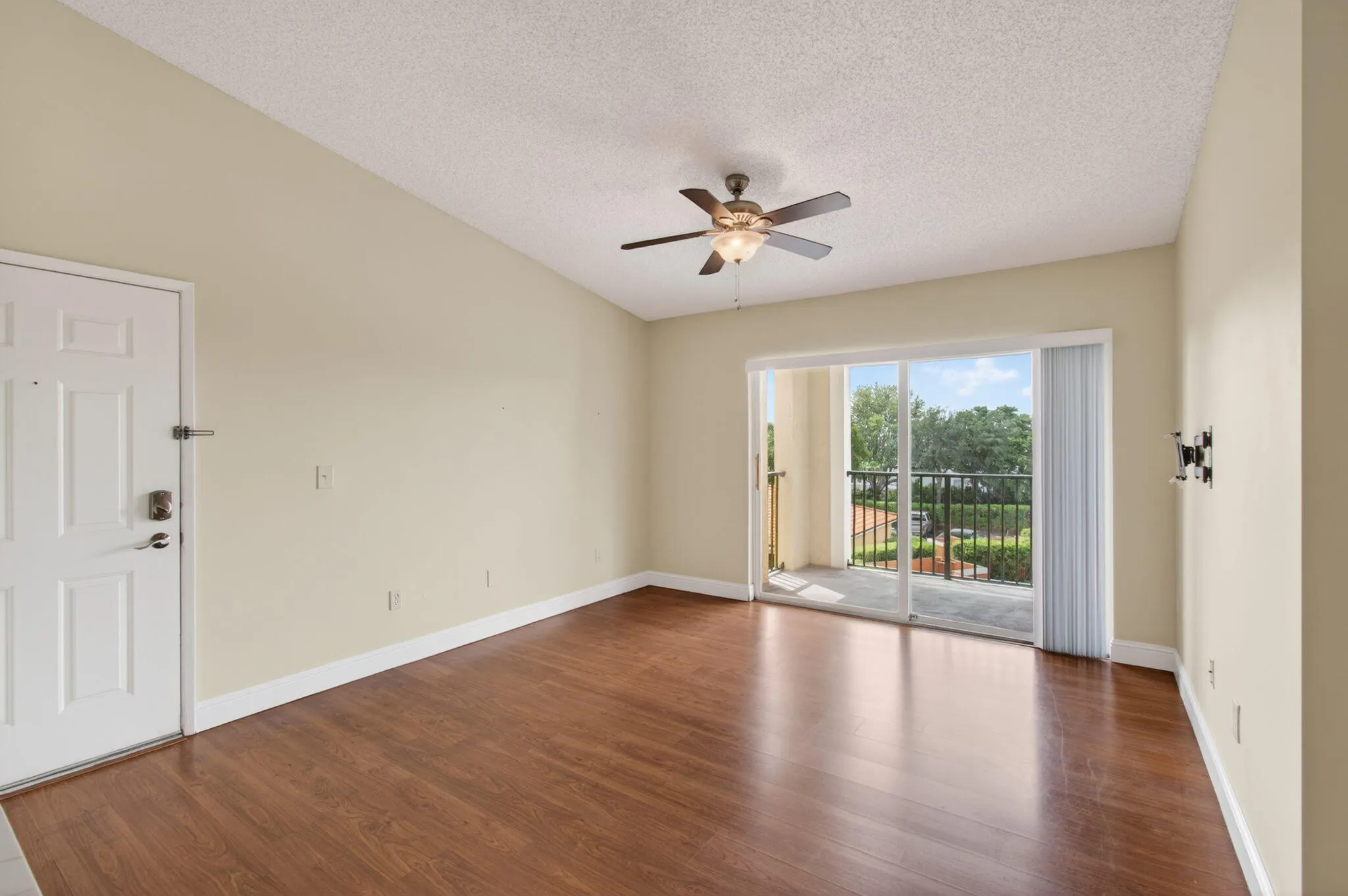 157 Yacht Club Way #303