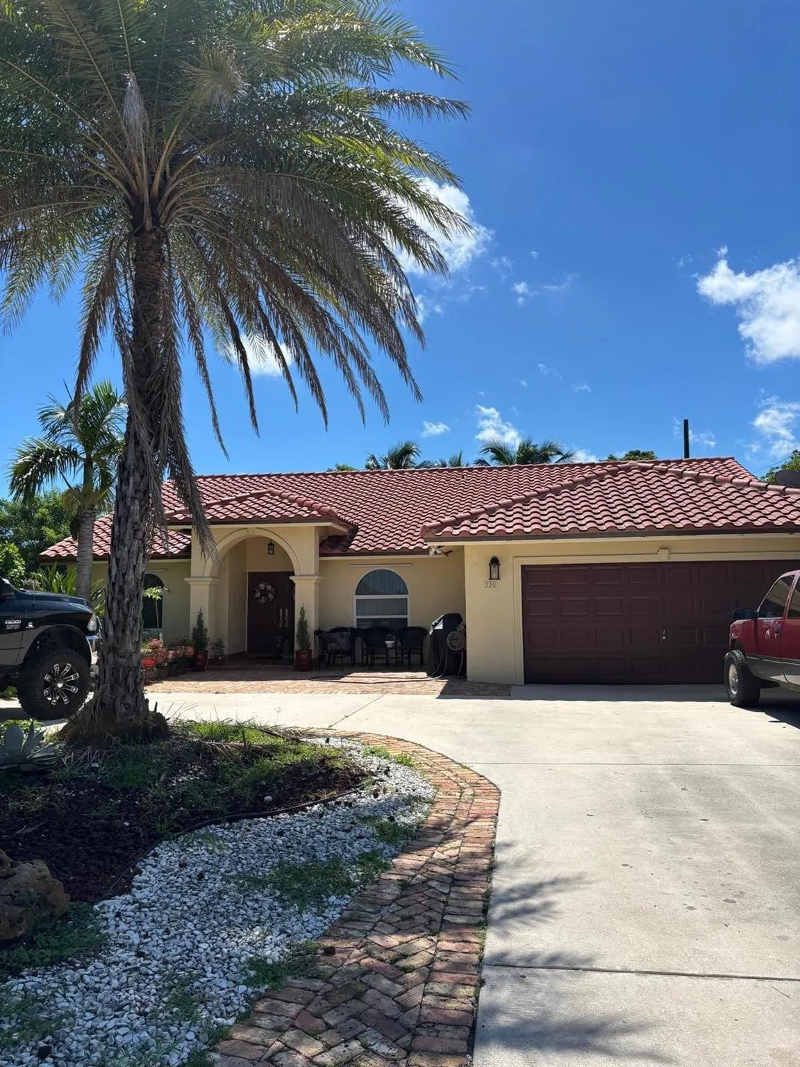 330 SW 14TH Street