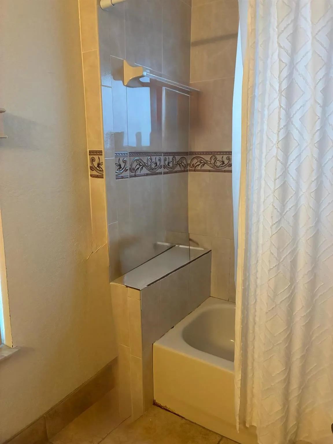 330 SW 14TH Street