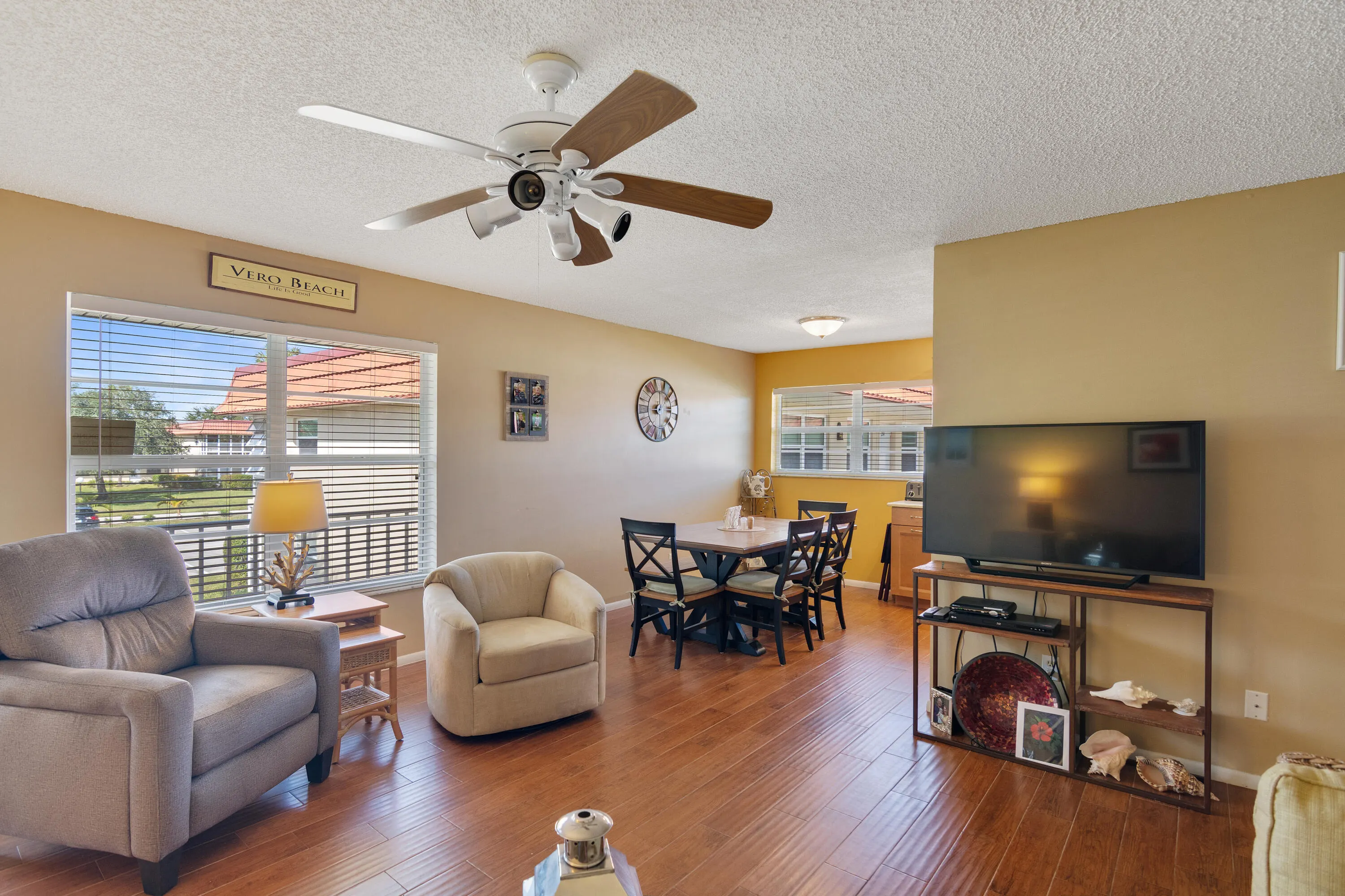 68 ROYAL OAK Court #202