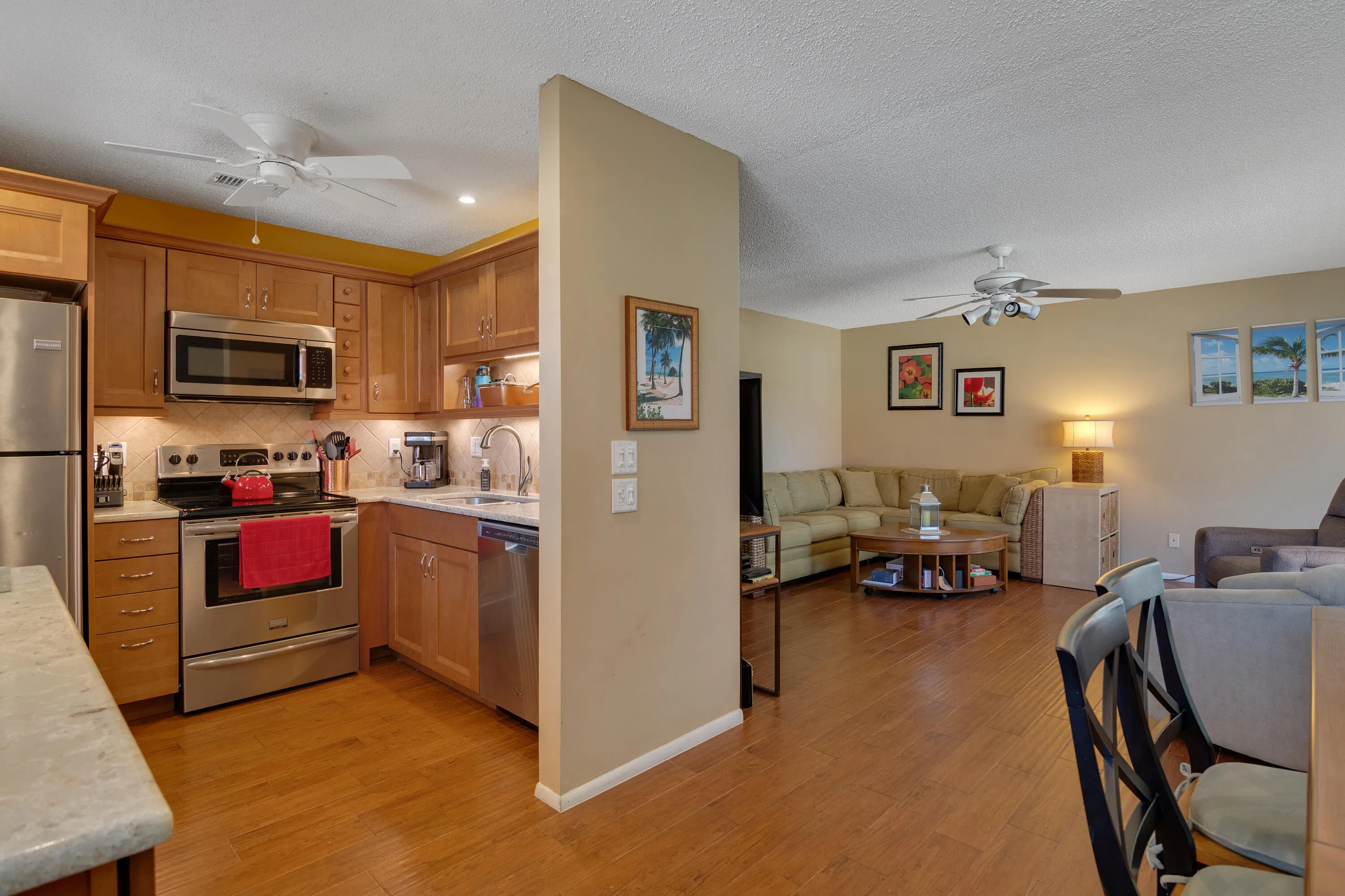 68 ROYAL OAK Court #202
