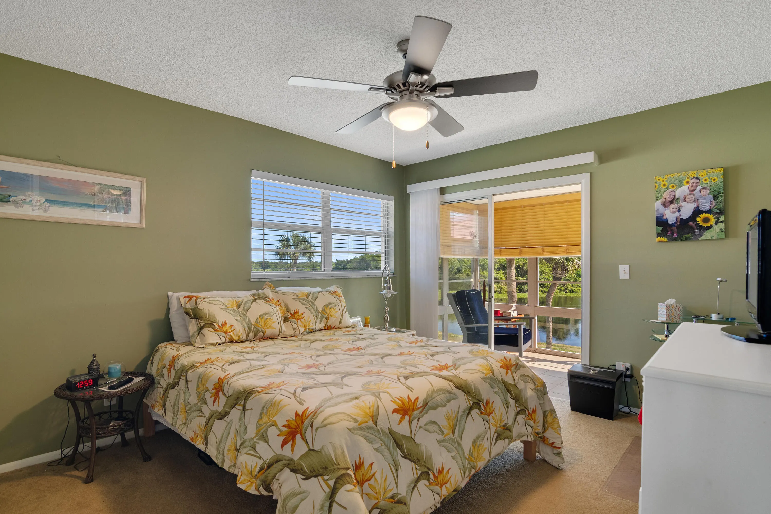 68 ROYAL OAK Court #202