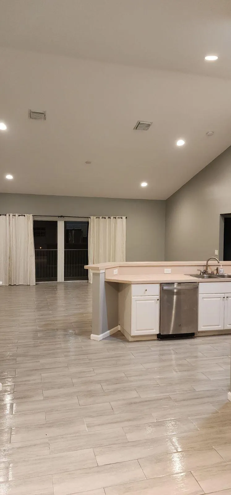 12614 Shoreline Drive
