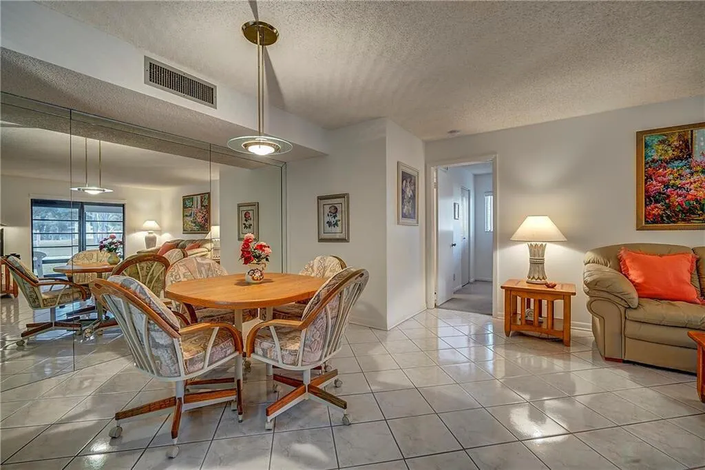 15469 LAKES OF DELRAY Boulevard #102