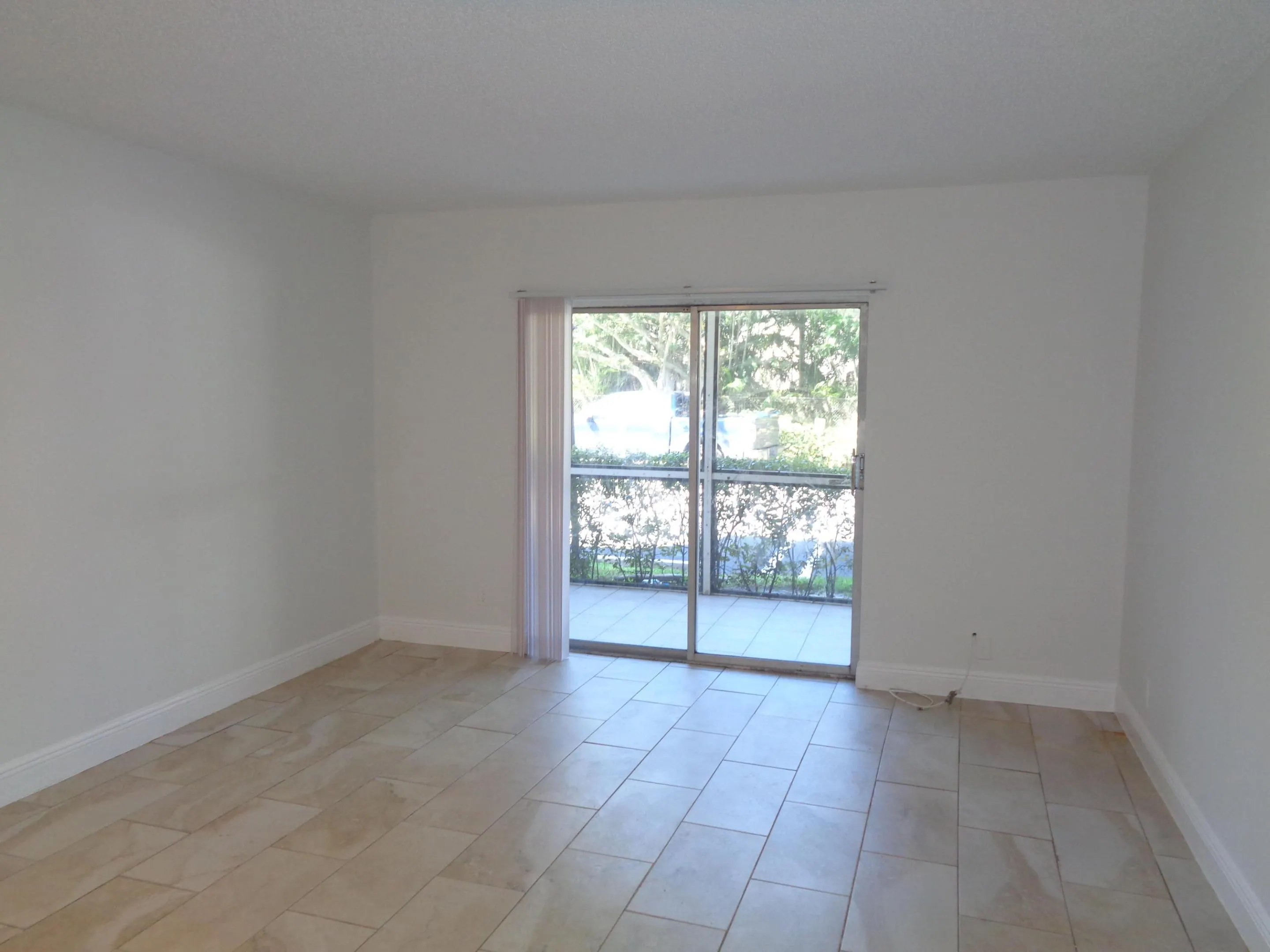 4394 NW 9TH Avenue #20-1G