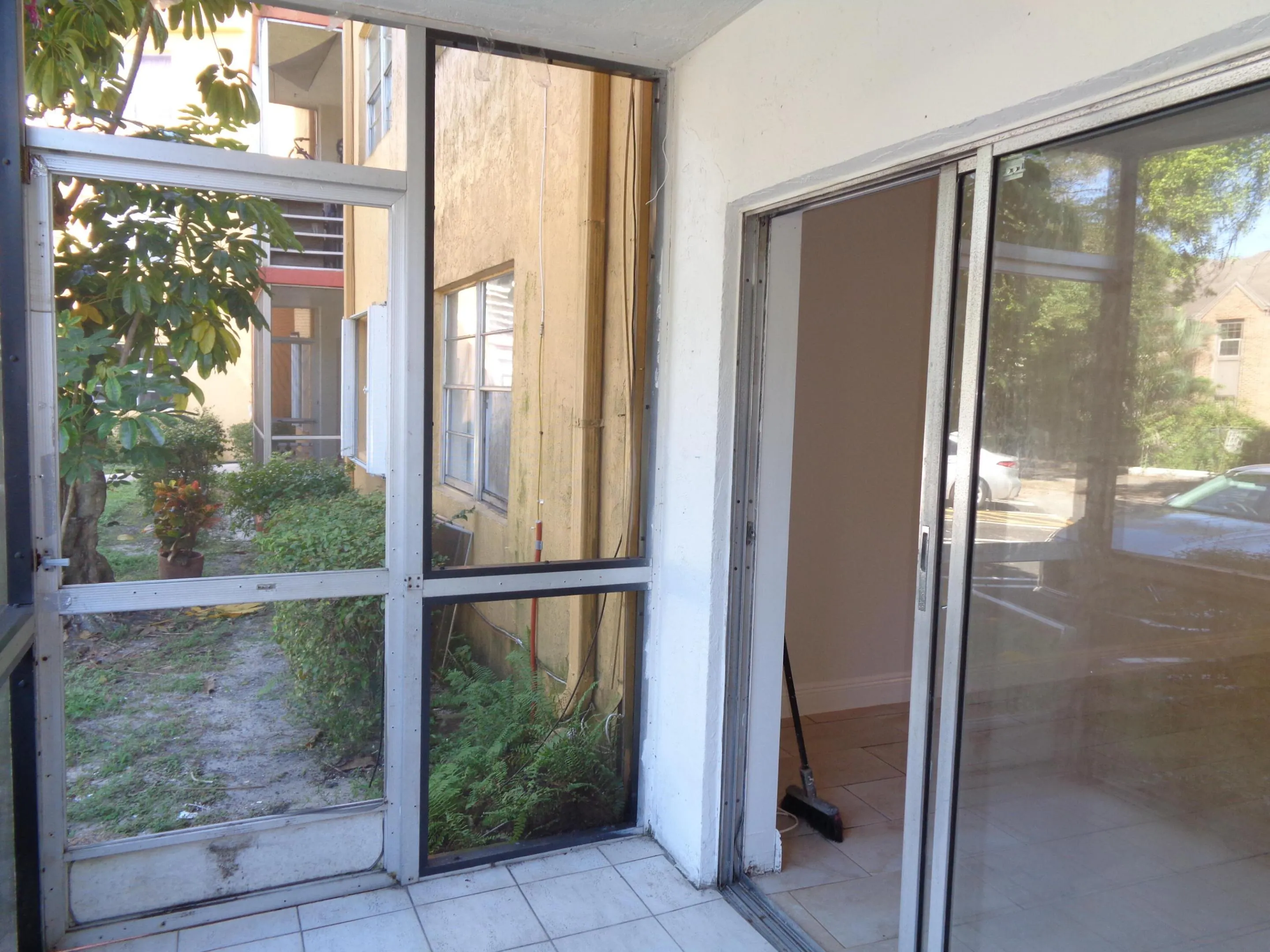 4394 NW 9TH Avenue #20-1G