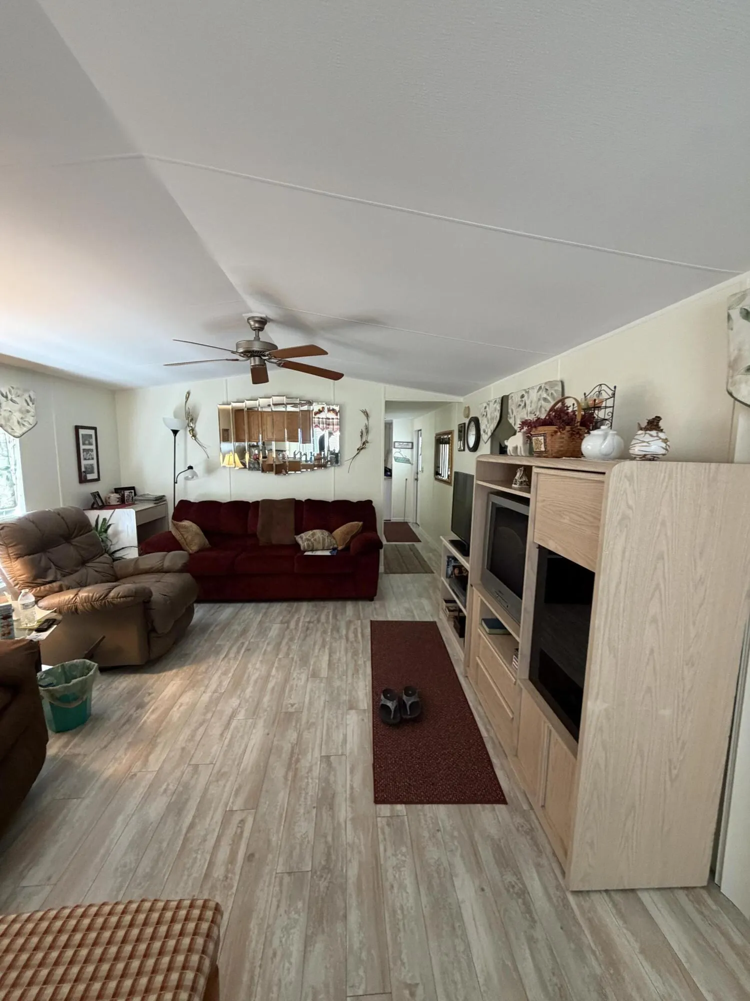 1601 US HIGHWAY 441 SE #98