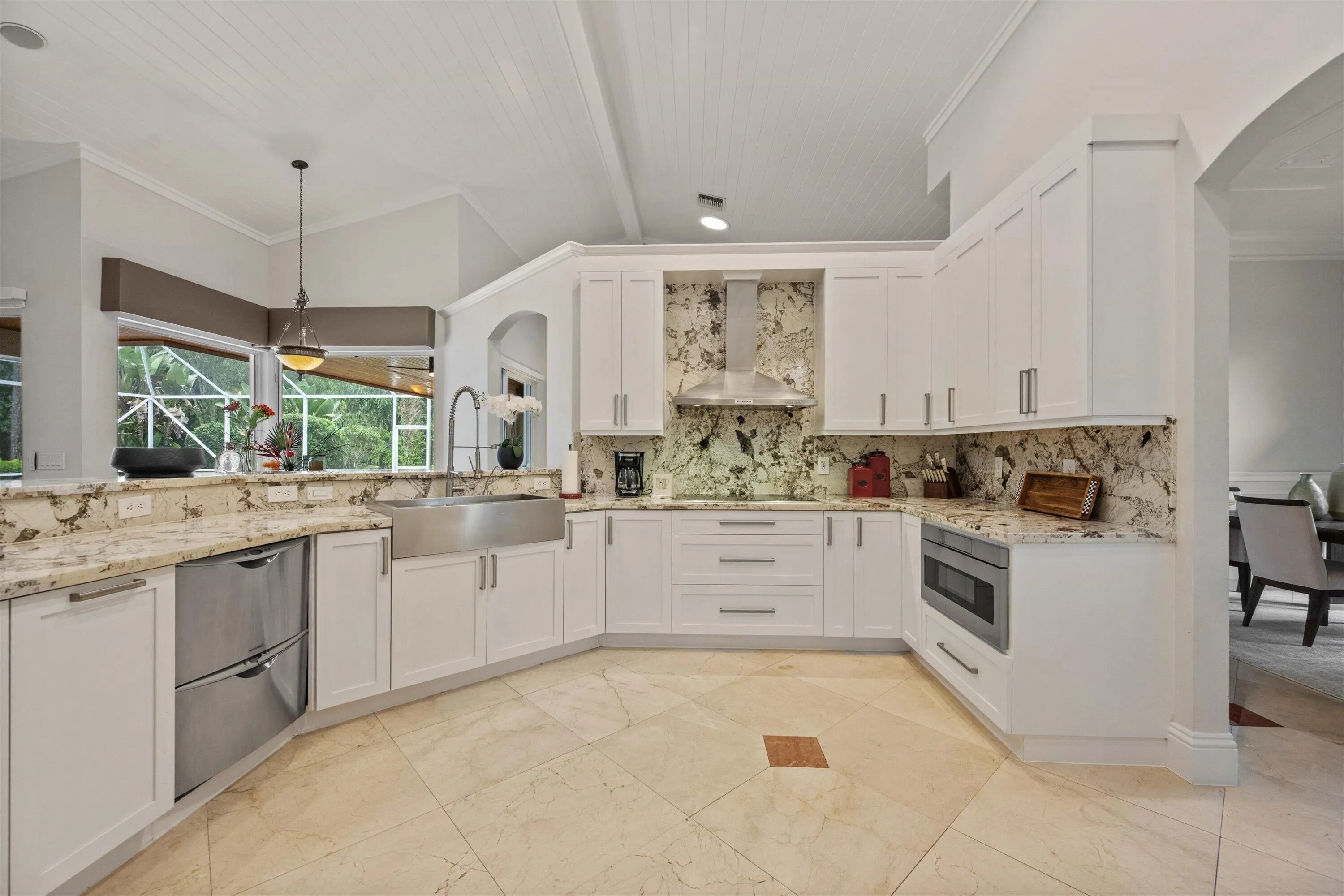 14816 Stirrup Lane