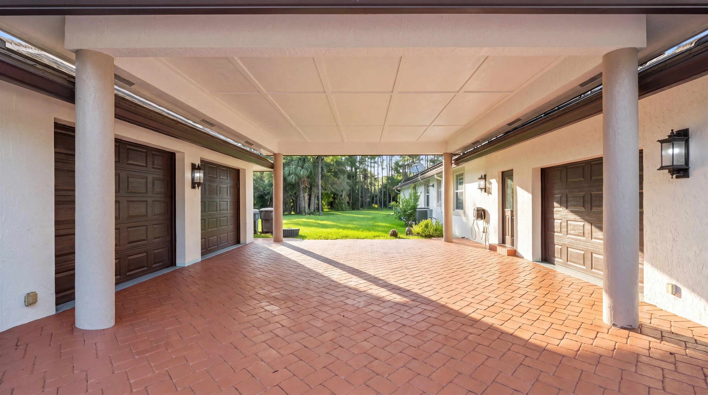 14816 Stirrup Lane
