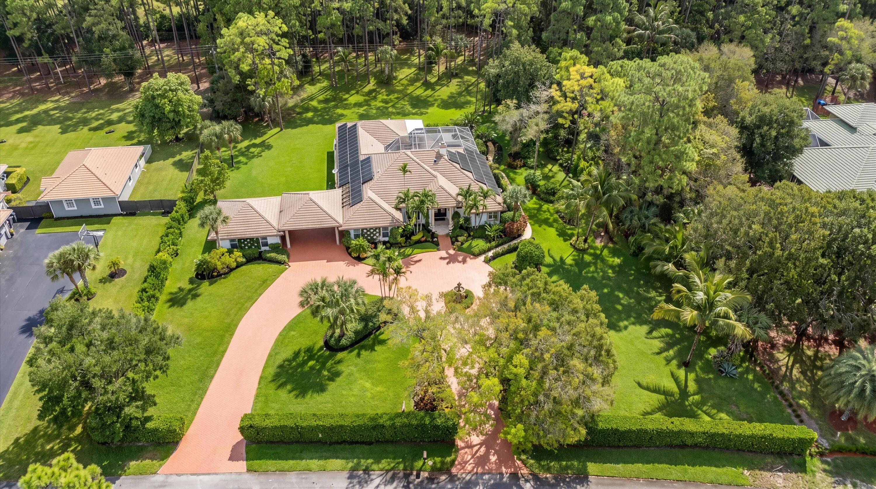 14816 Stirrup Lane