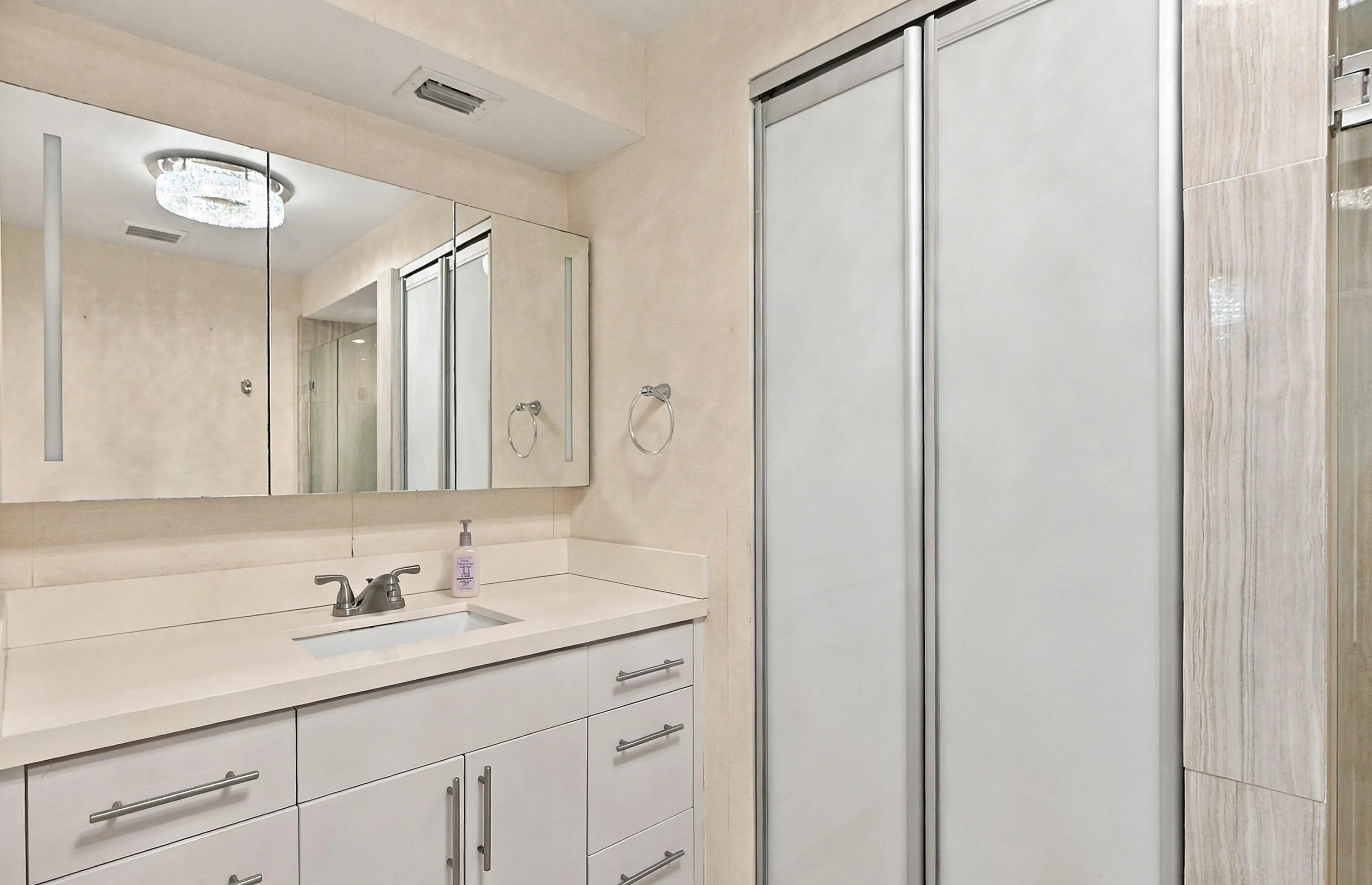 330 SE 20th Avenue #306