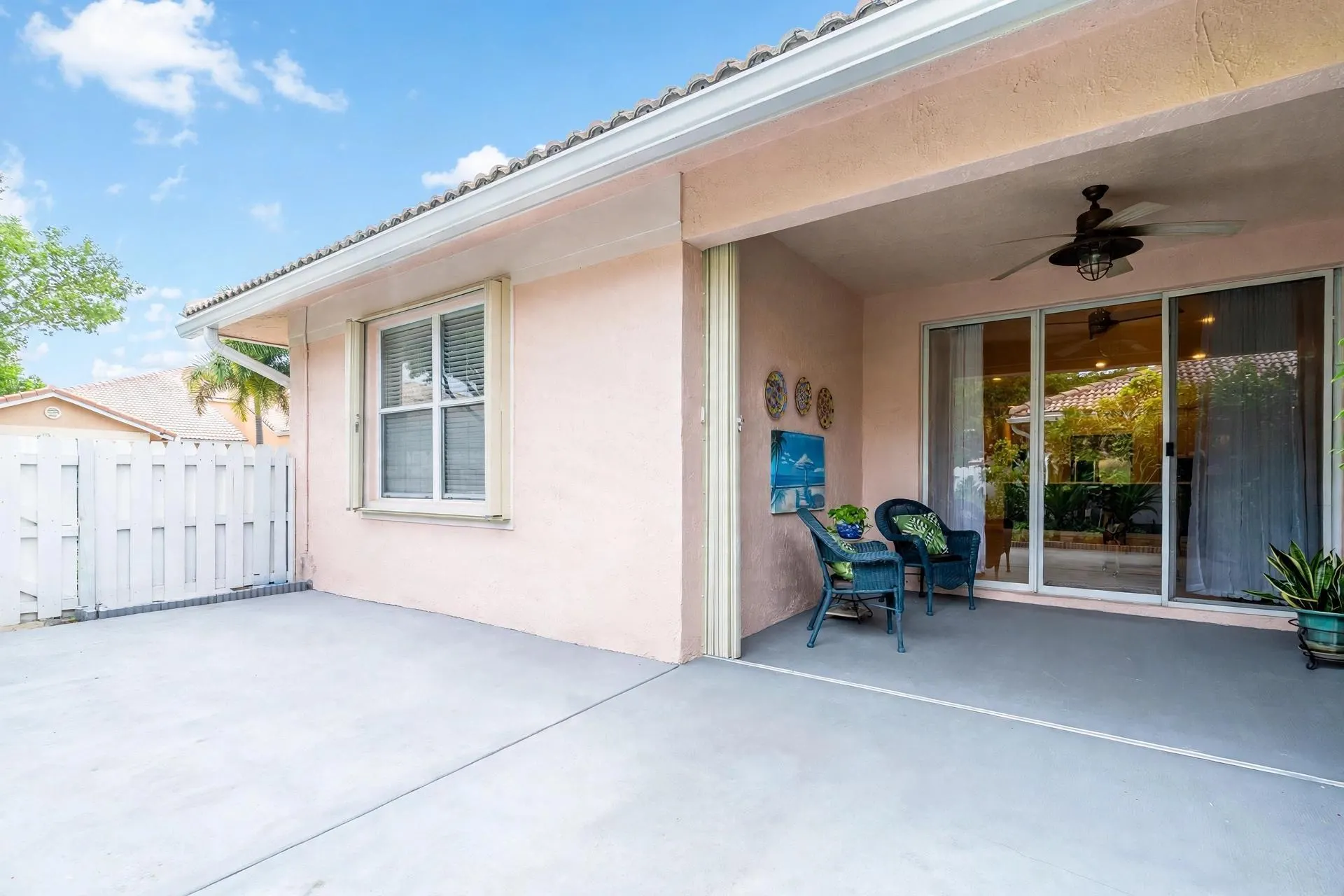 237 CORAL TRACE Court