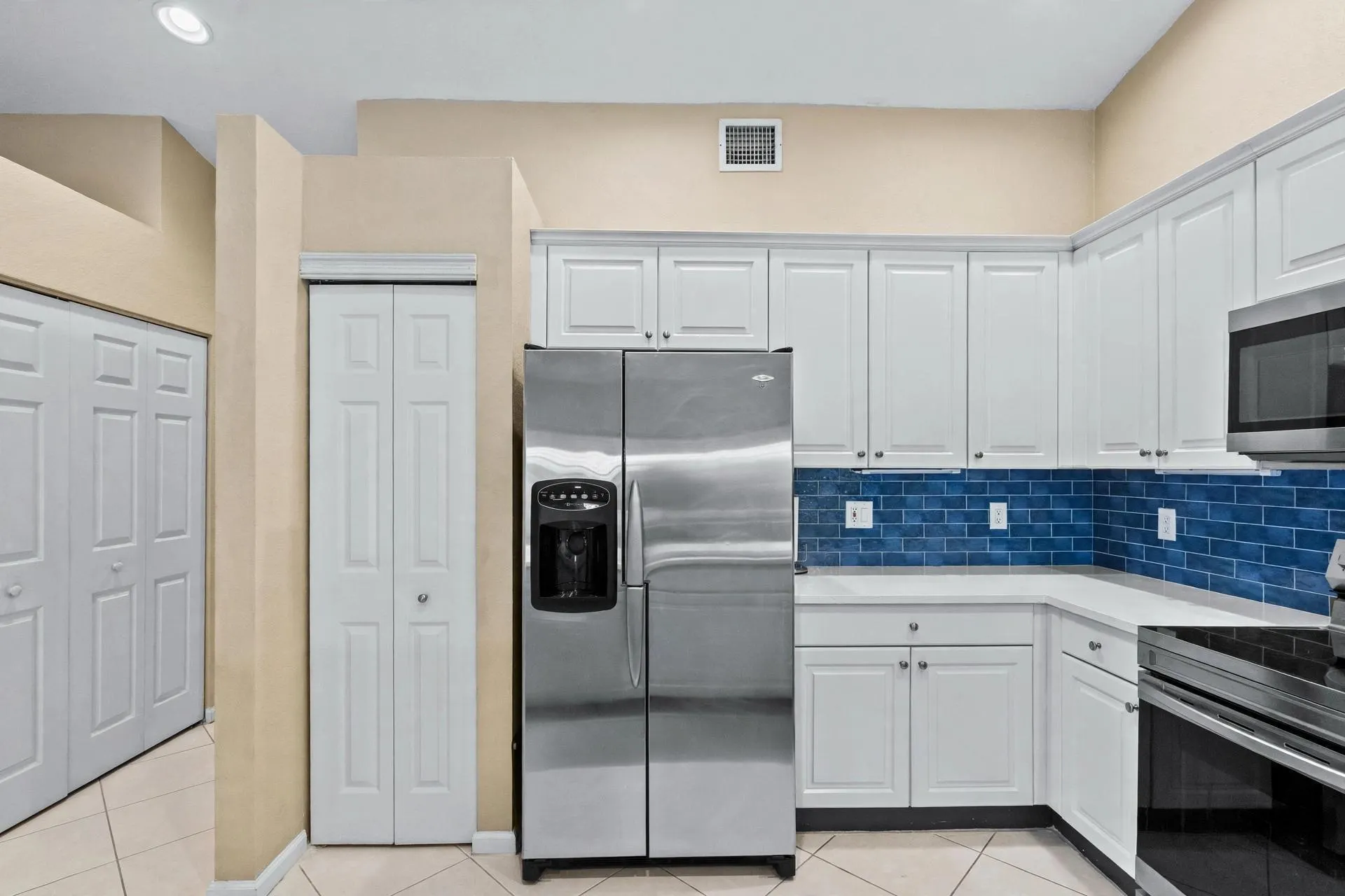 237 CORAL TRACE Court