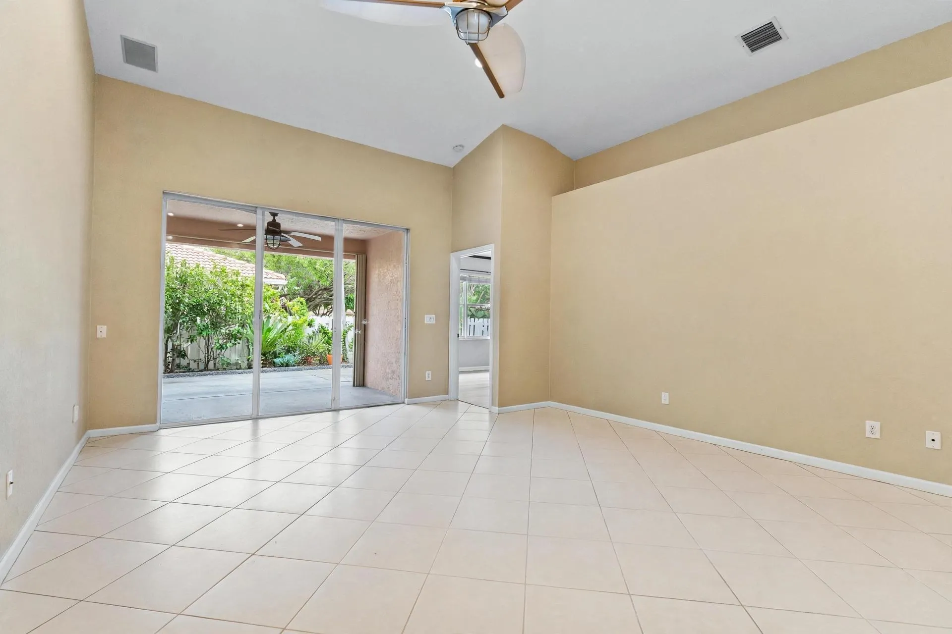 237 CORAL TRACE Court