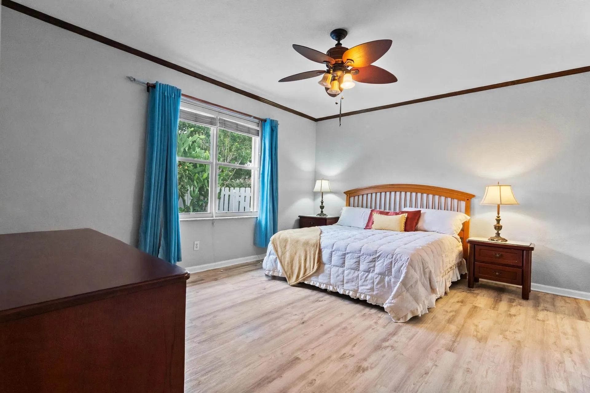 237 CORAL TRACE Court
