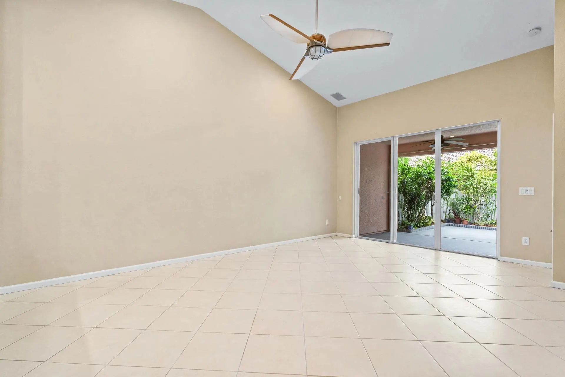 237 CORAL TRACE Court