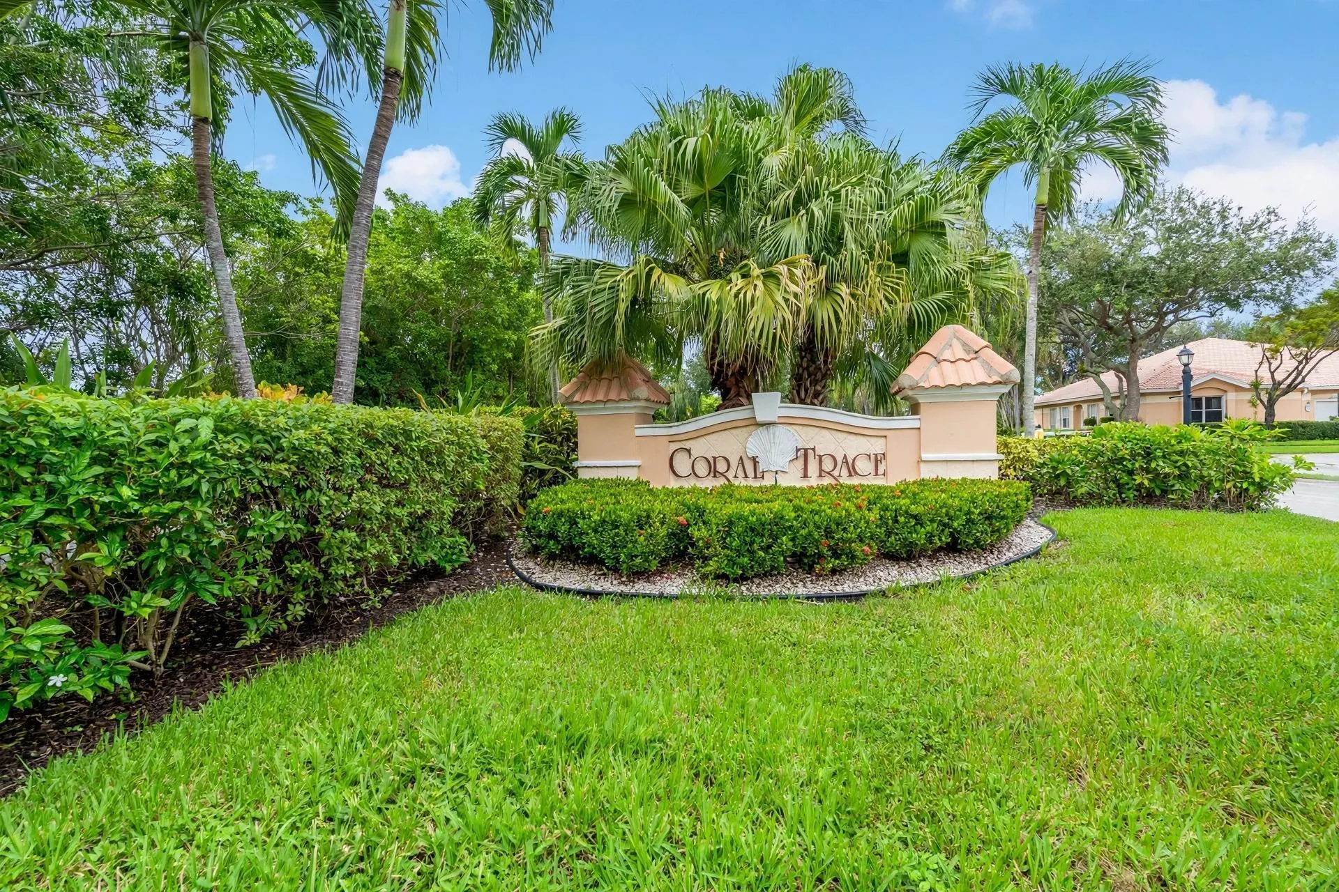237 CORAL TRACE Court