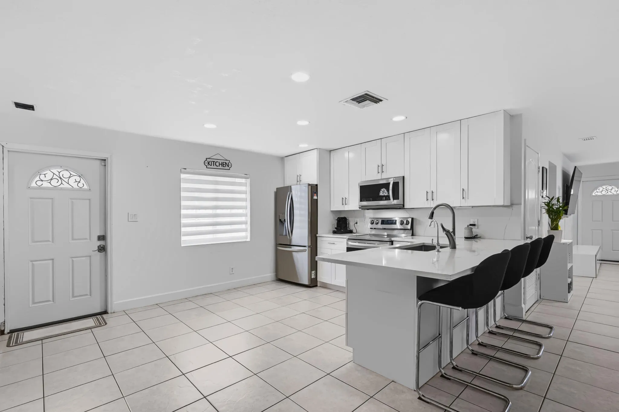 347 W HAITI Avenue