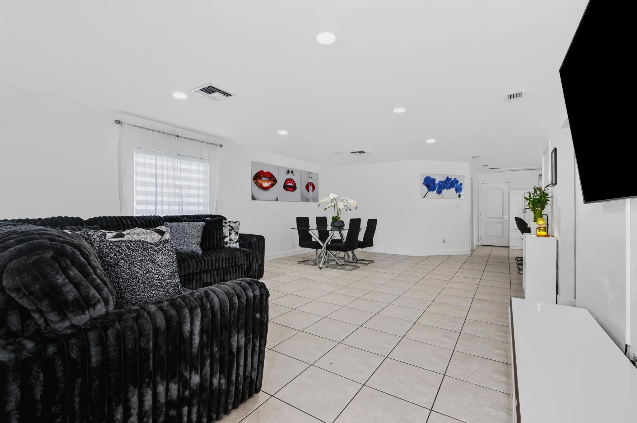 347 W HAITI Avenue