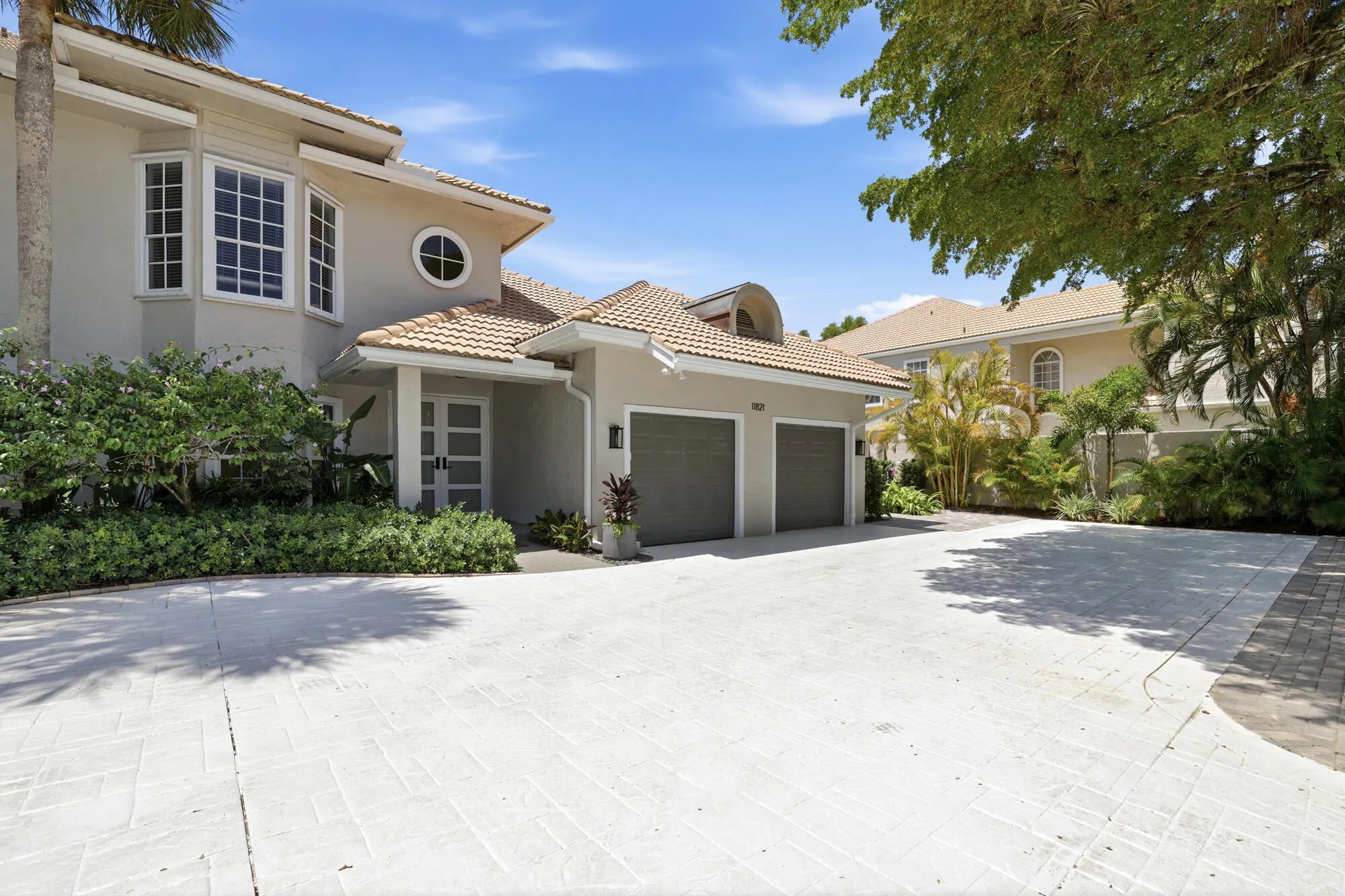 11821 Pebblewood Drive