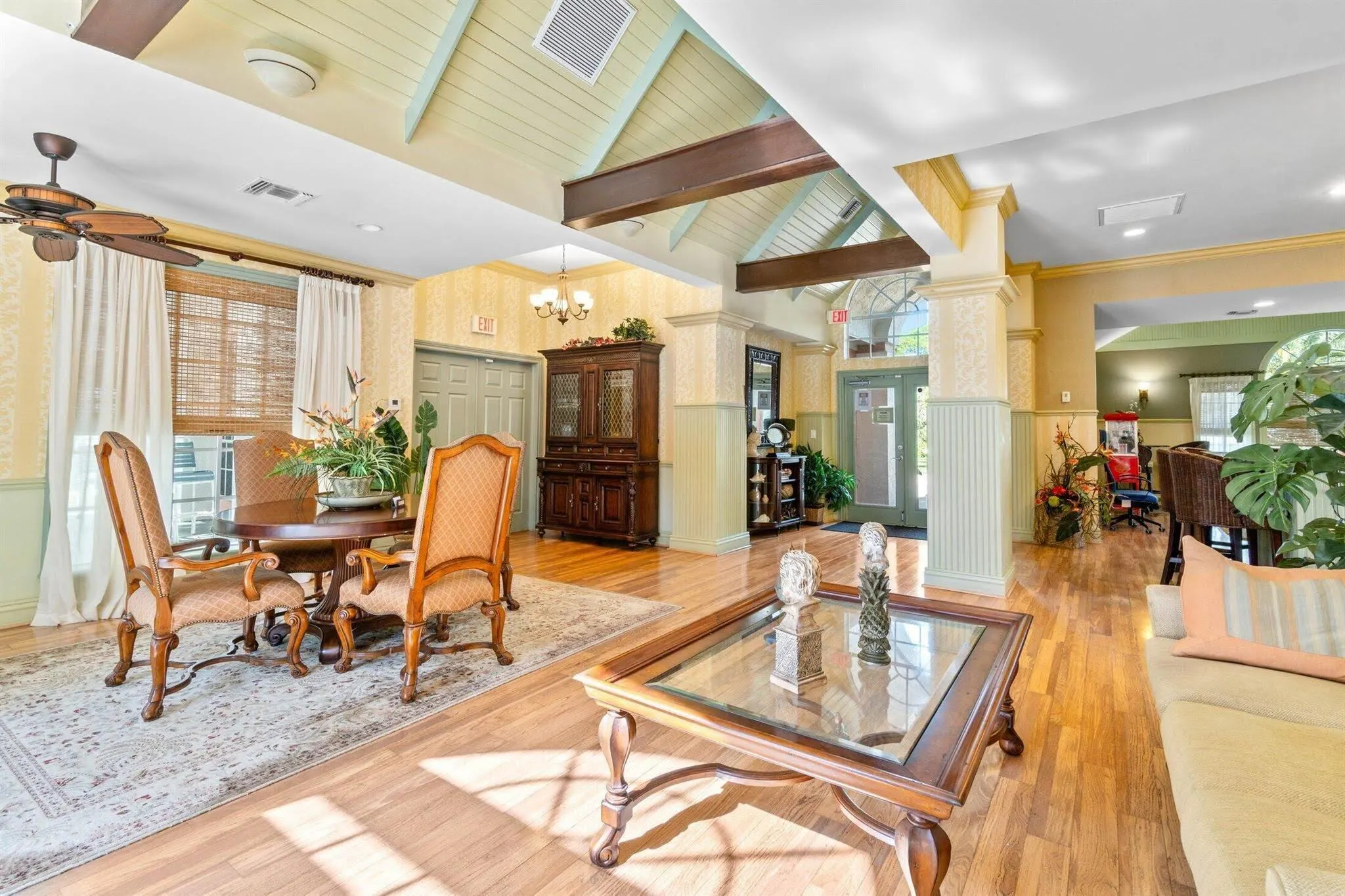 1125 CRYSTAL Way #J