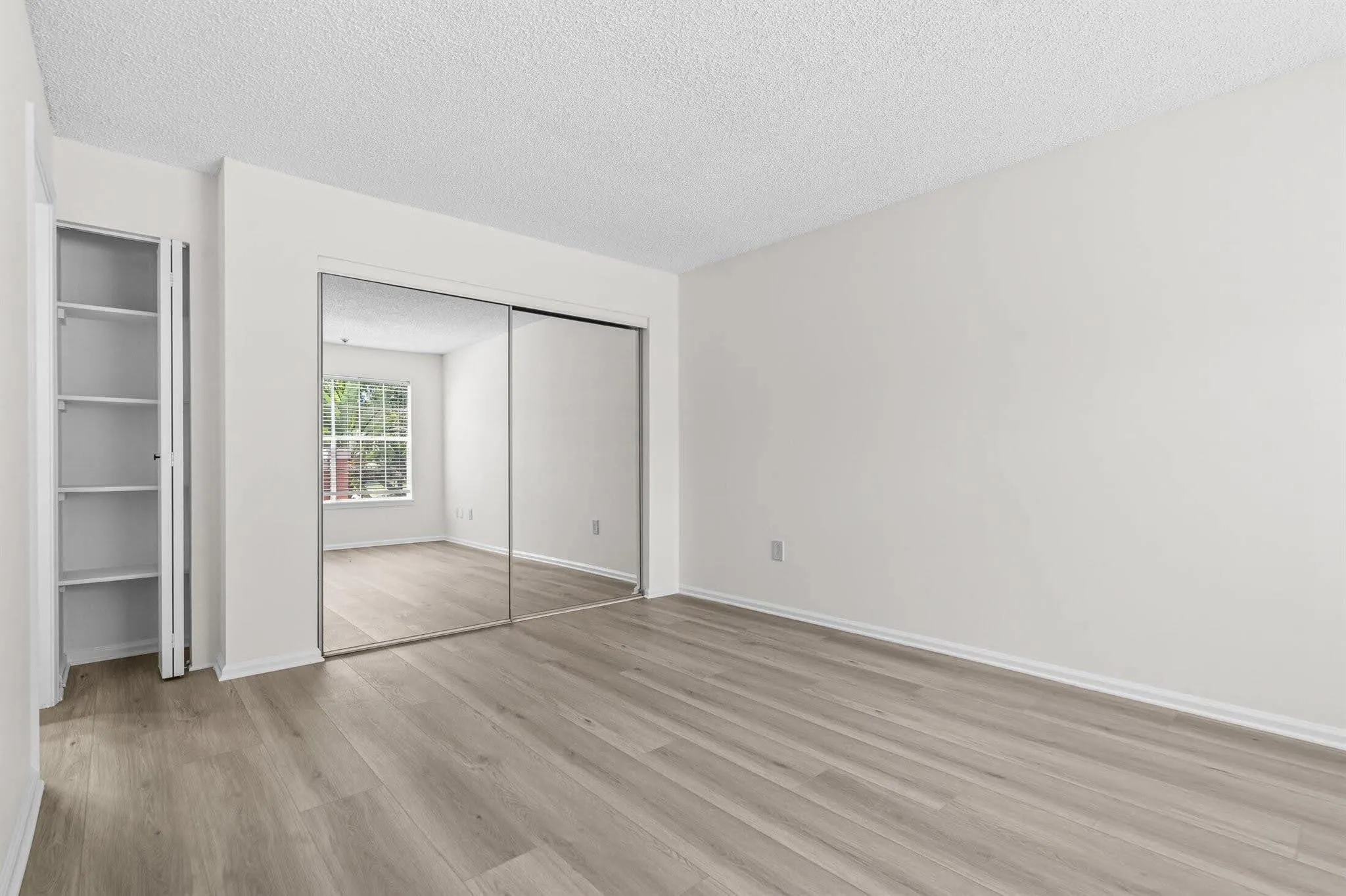 1125 CRYSTAL Way #J