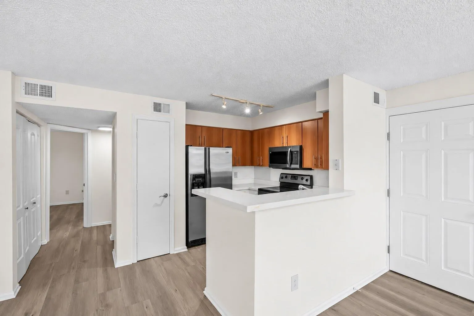 1125 CRYSTAL Way #J