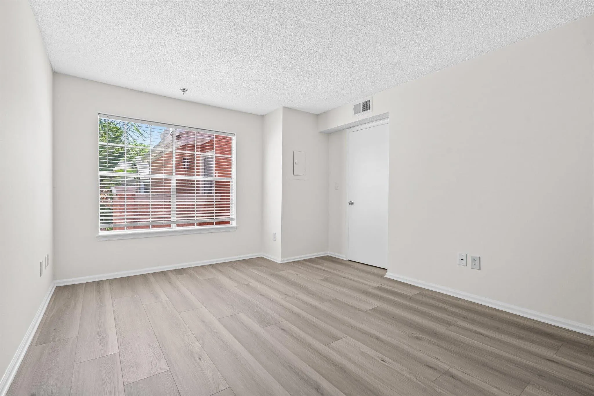1125 CRYSTAL Way #J