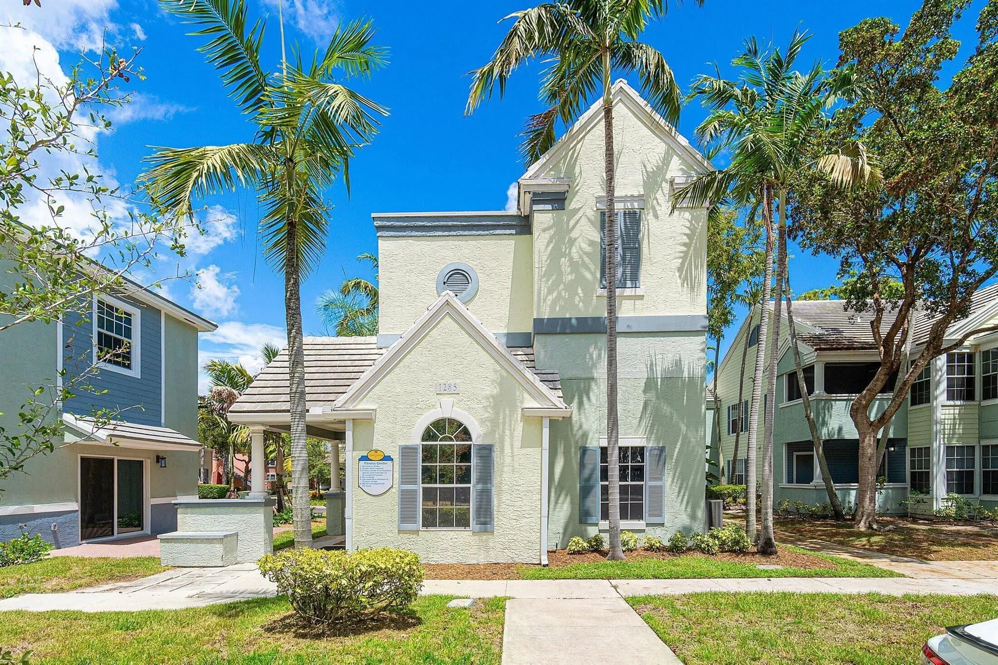 1125 CRYSTAL Way #J