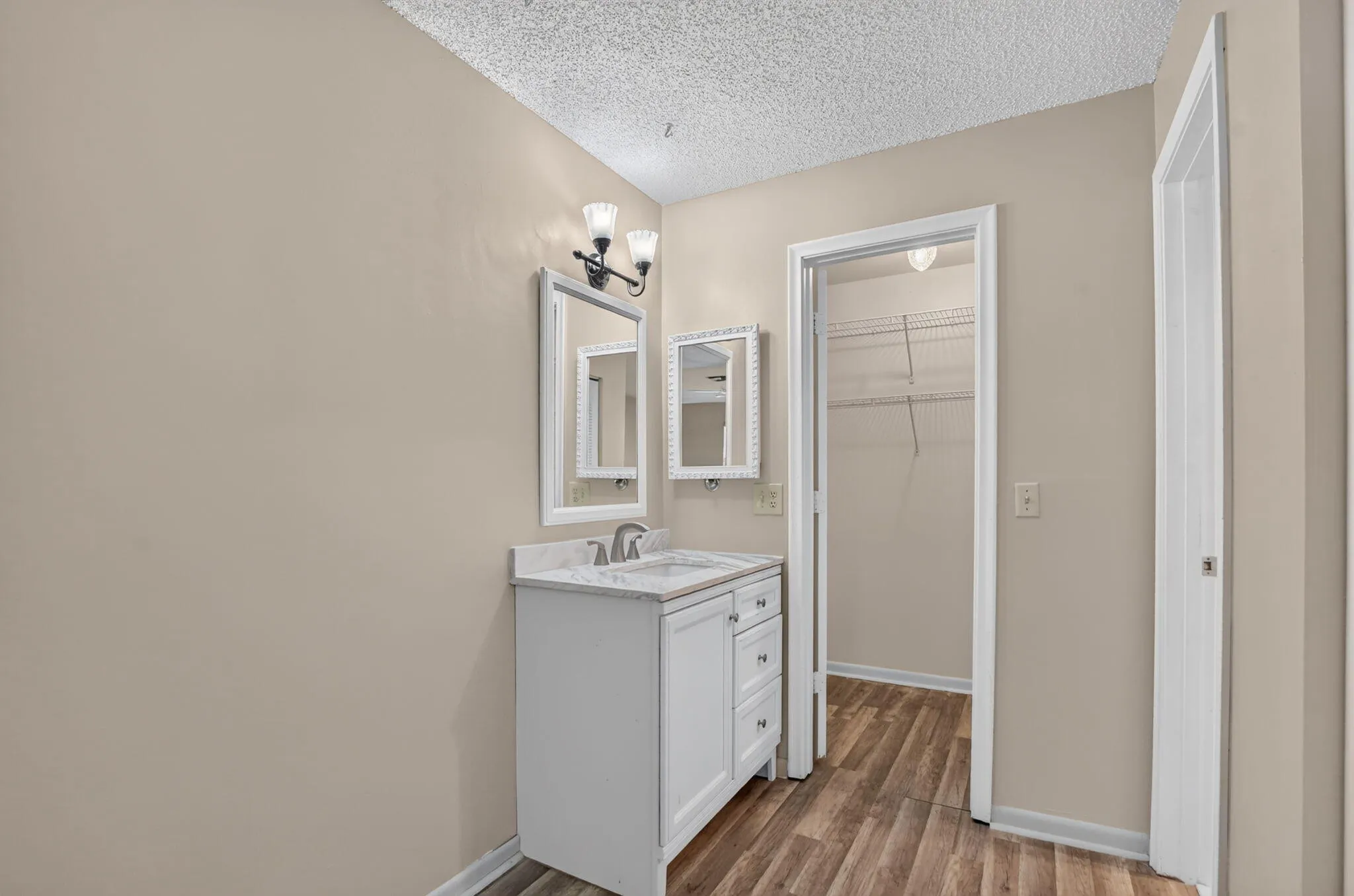 2901 SW 15TH Street #204