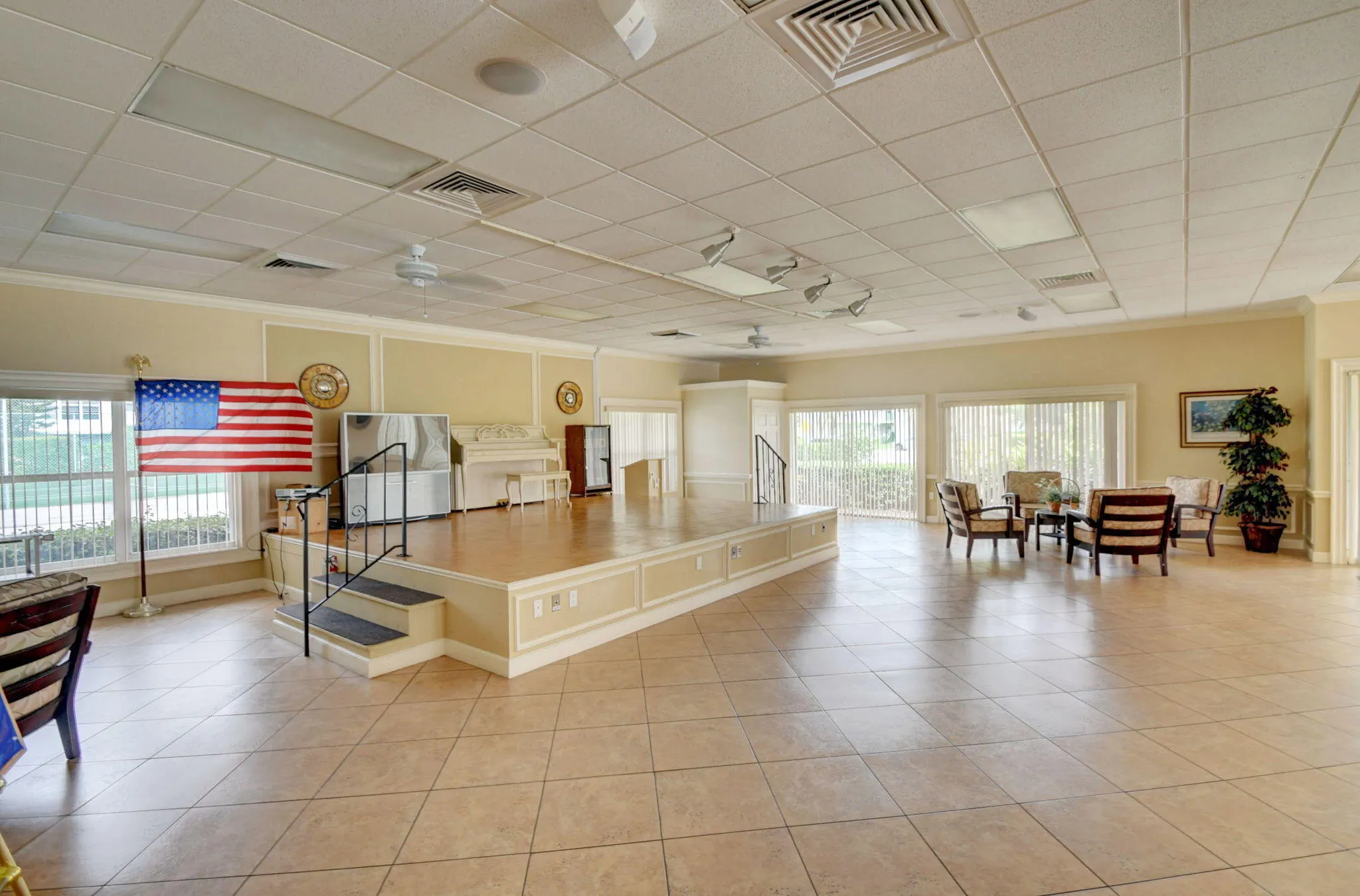 2901 SW 15TH Street #204