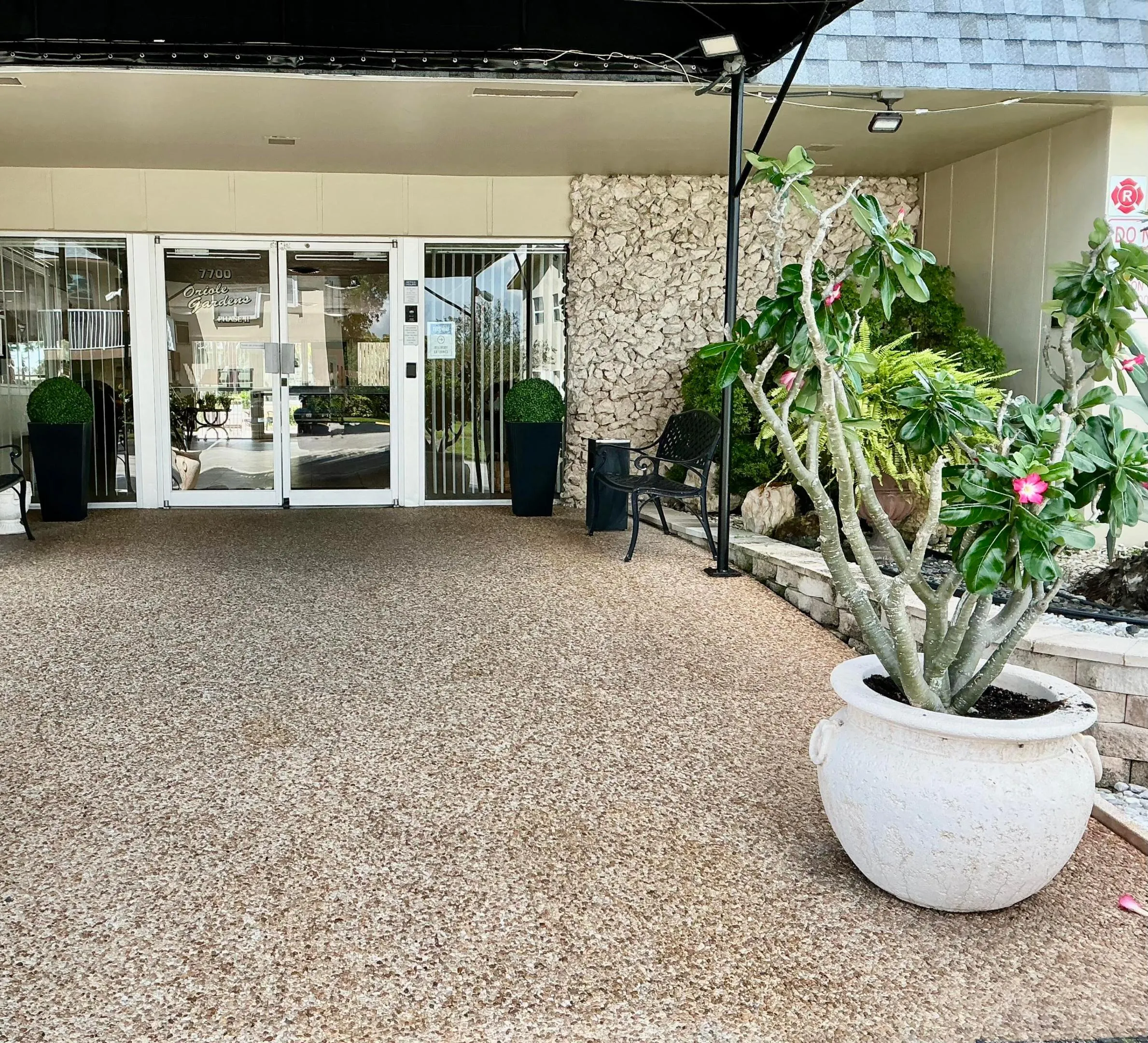 550 NW 80TH Avenue NW #207