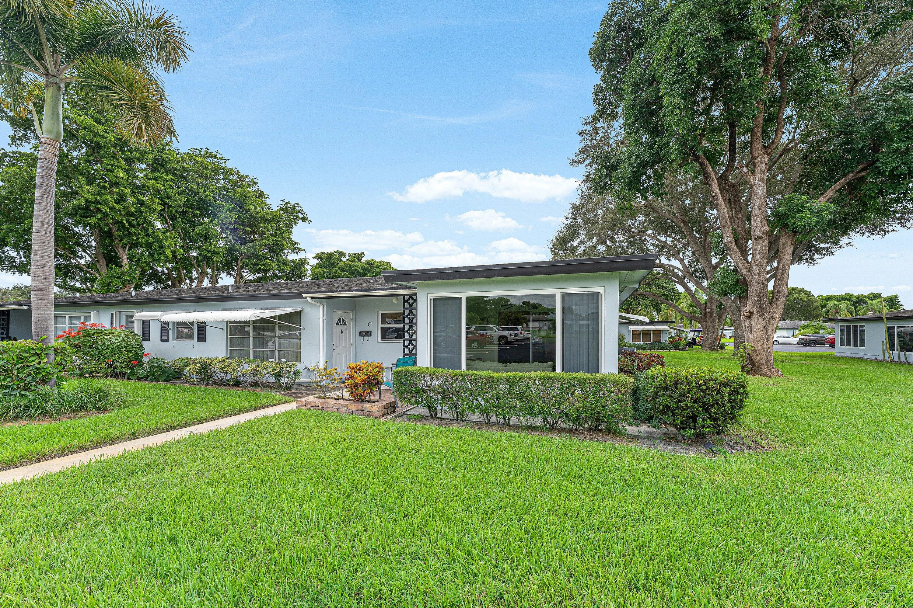 572 HIGH POINT Drive #D