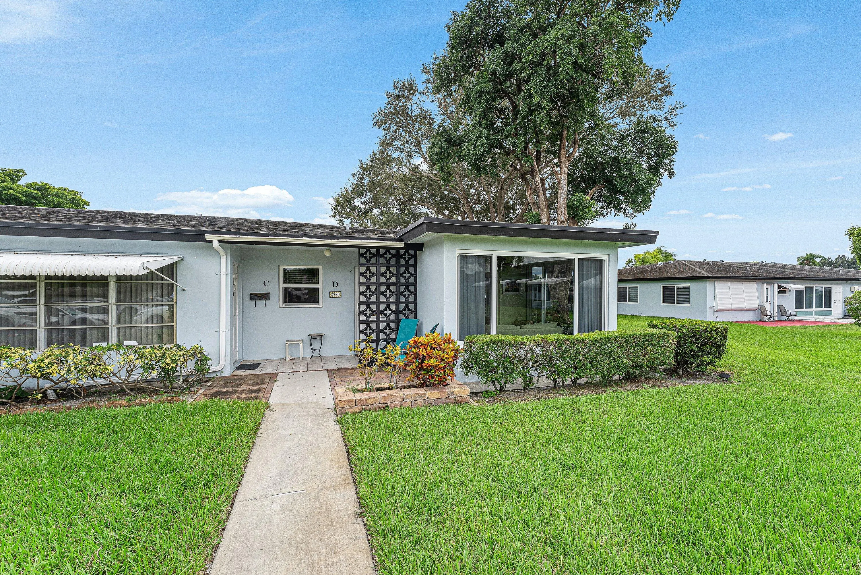 572 HIGH POINT Drive #D