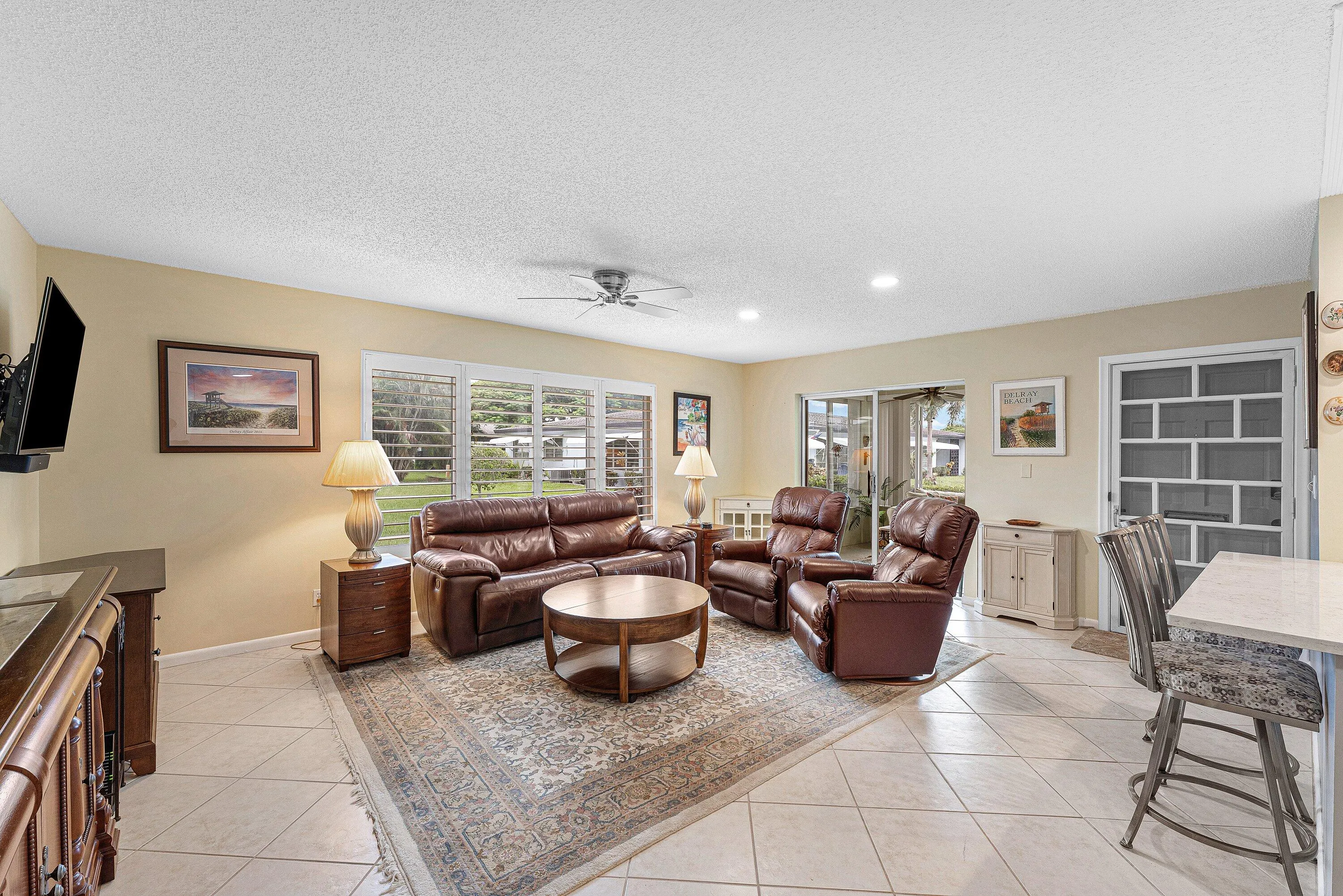 572 HIGH POINT Drive #D