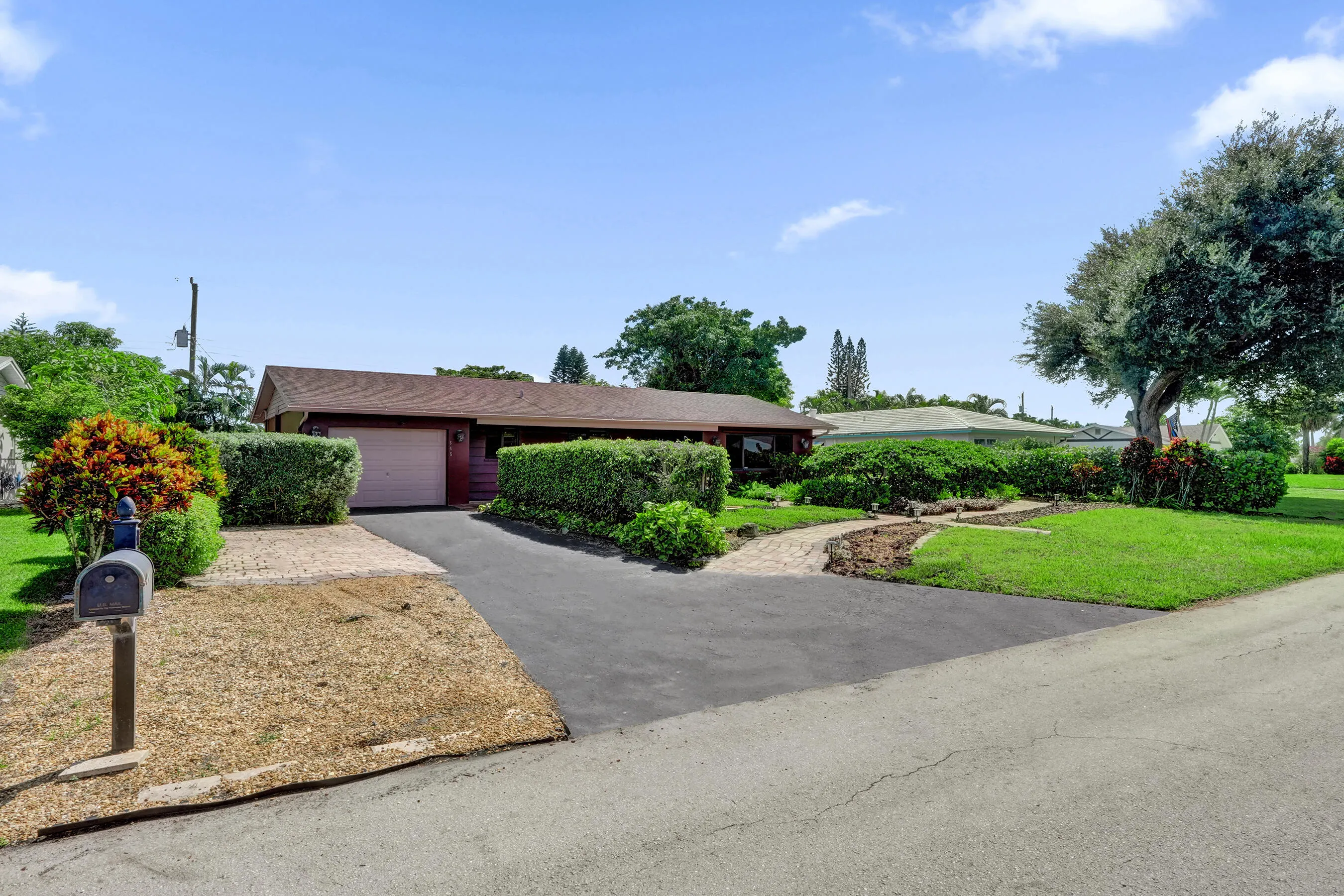 645 Ibis Drive