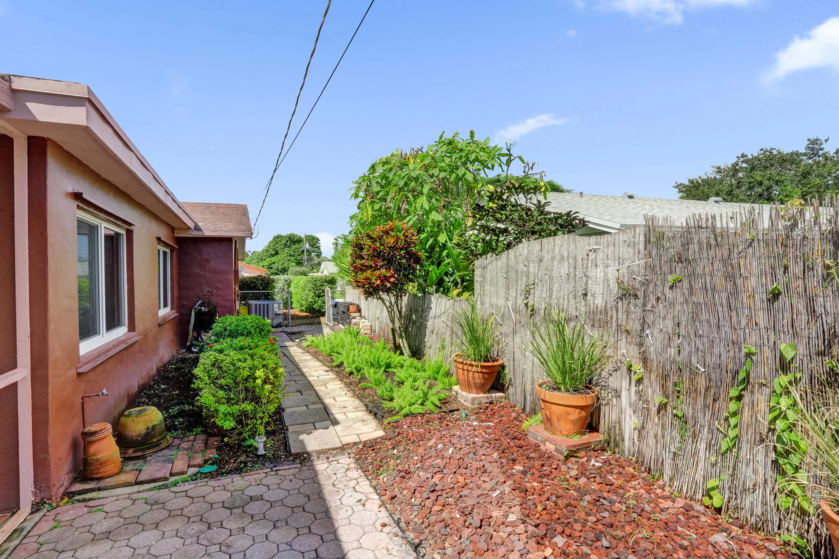 645 Ibis Drive