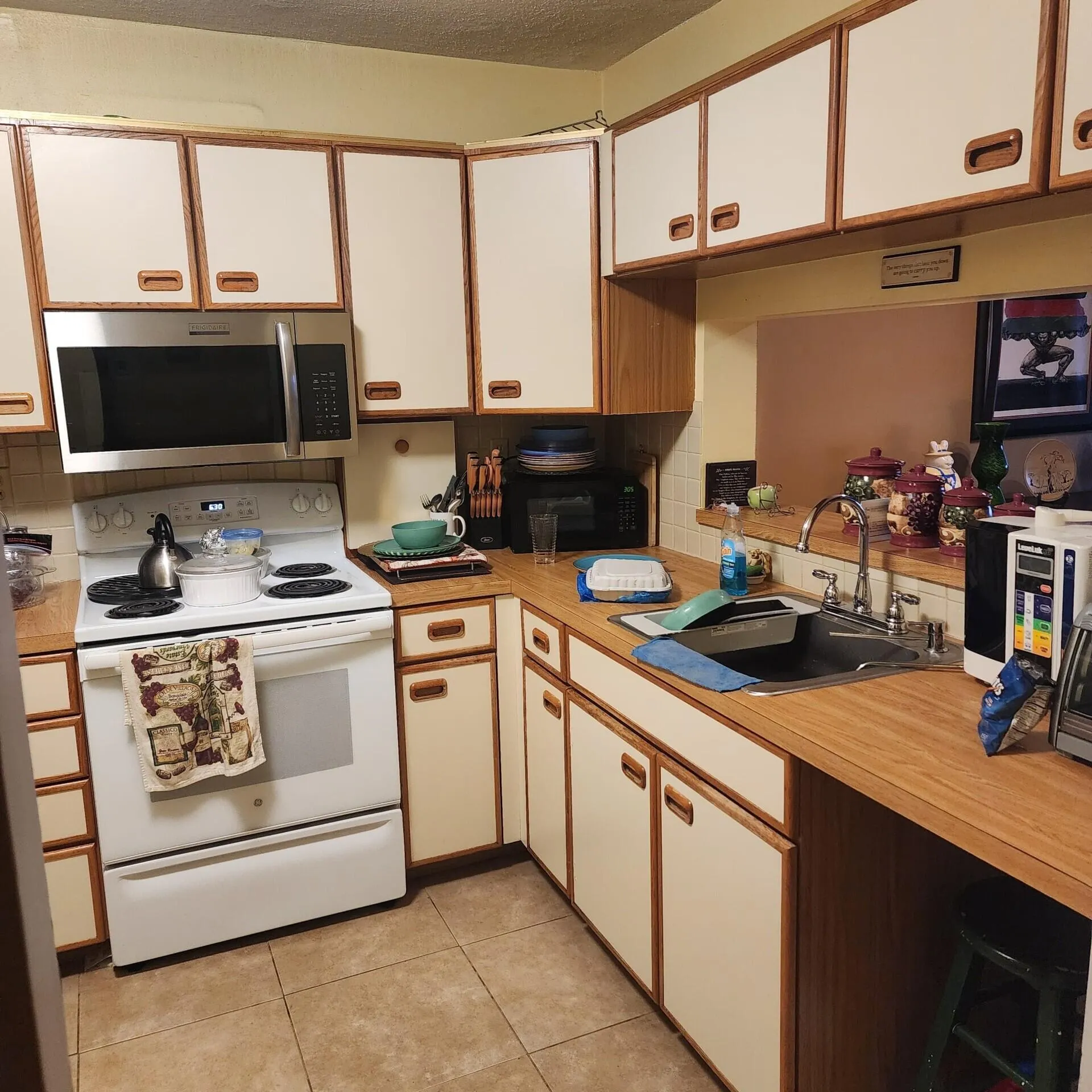 2907 CARAMBOLA Circle S #204