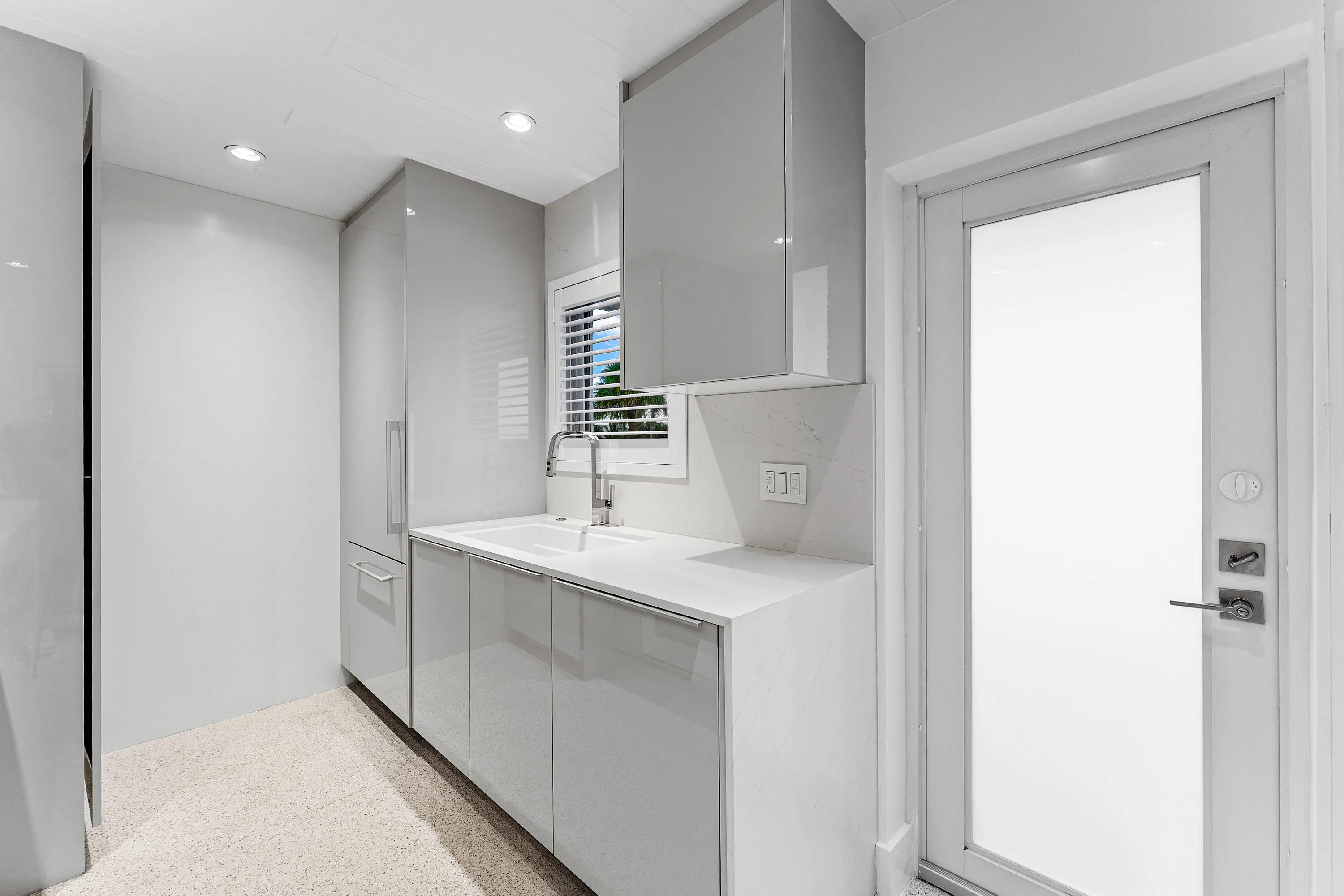 1877 S Ocean Boulevard #10