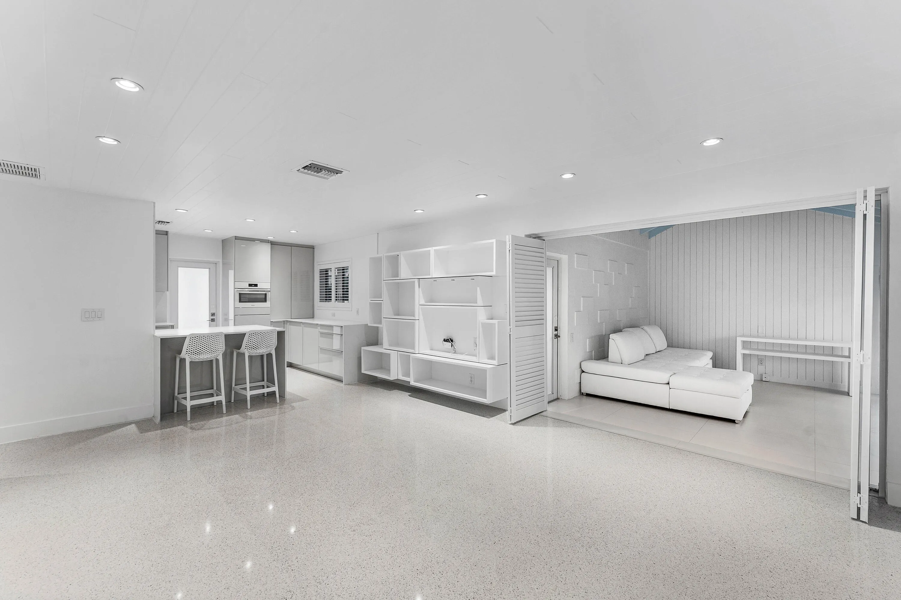 1877 S Ocean Boulevard #10