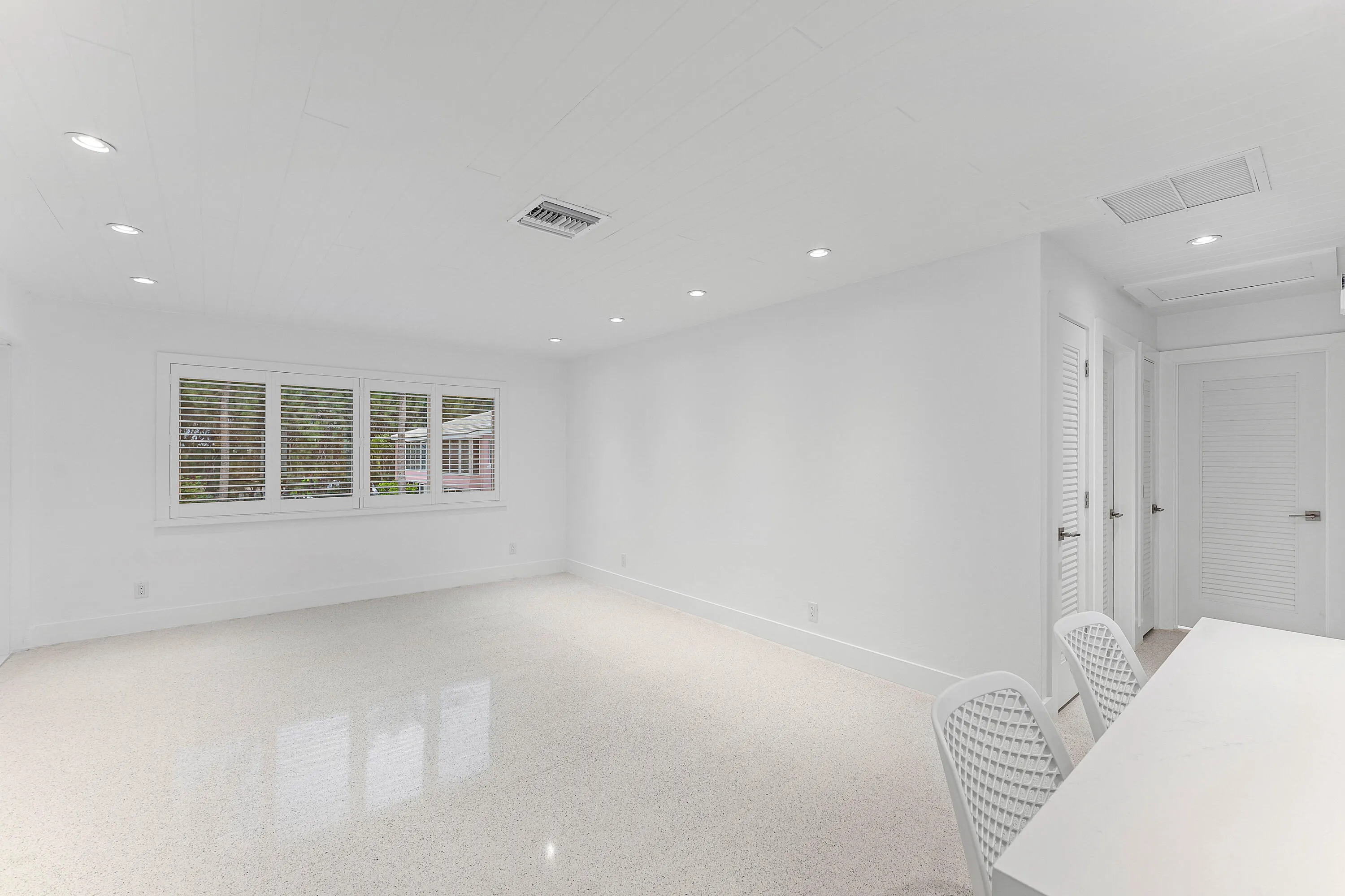 1877 S Ocean Boulevard #10