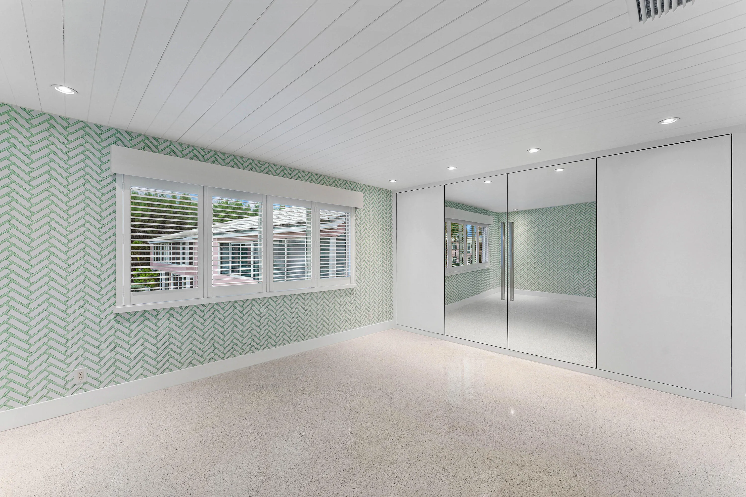 1877 S Ocean Boulevard #10