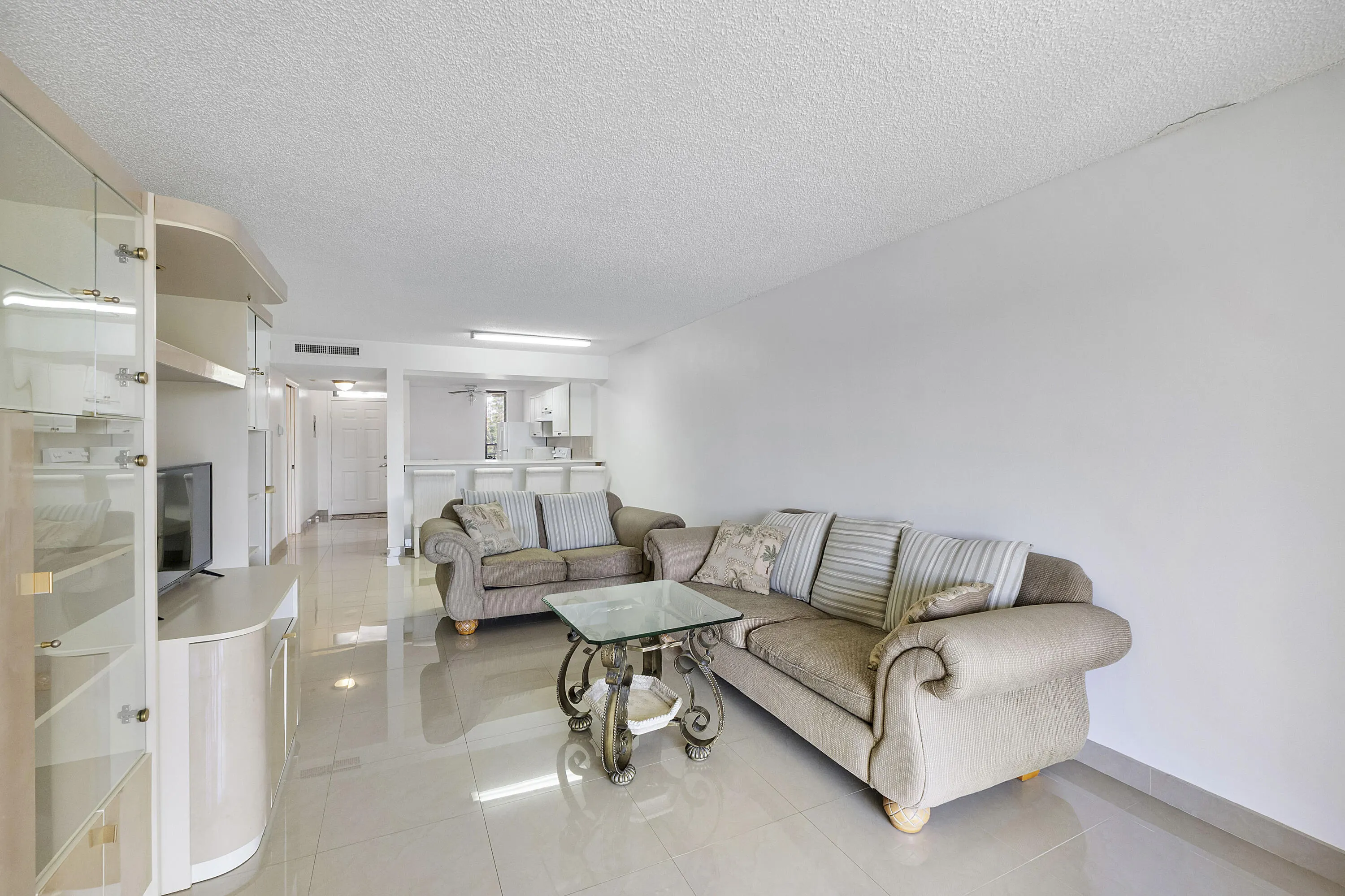 5828 CORAL LAKE Drive #304