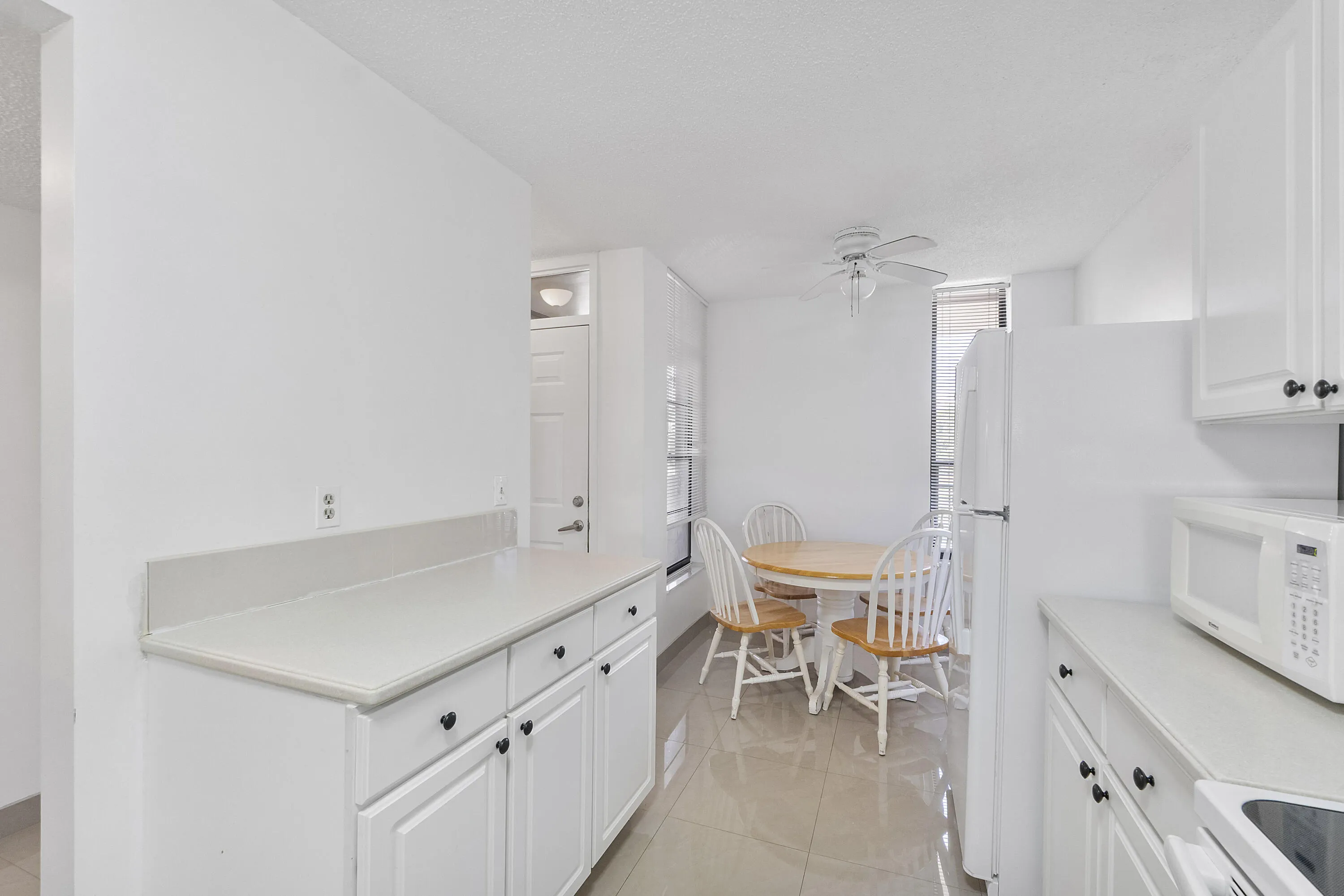 5828 CORAL LAKE Drive #304