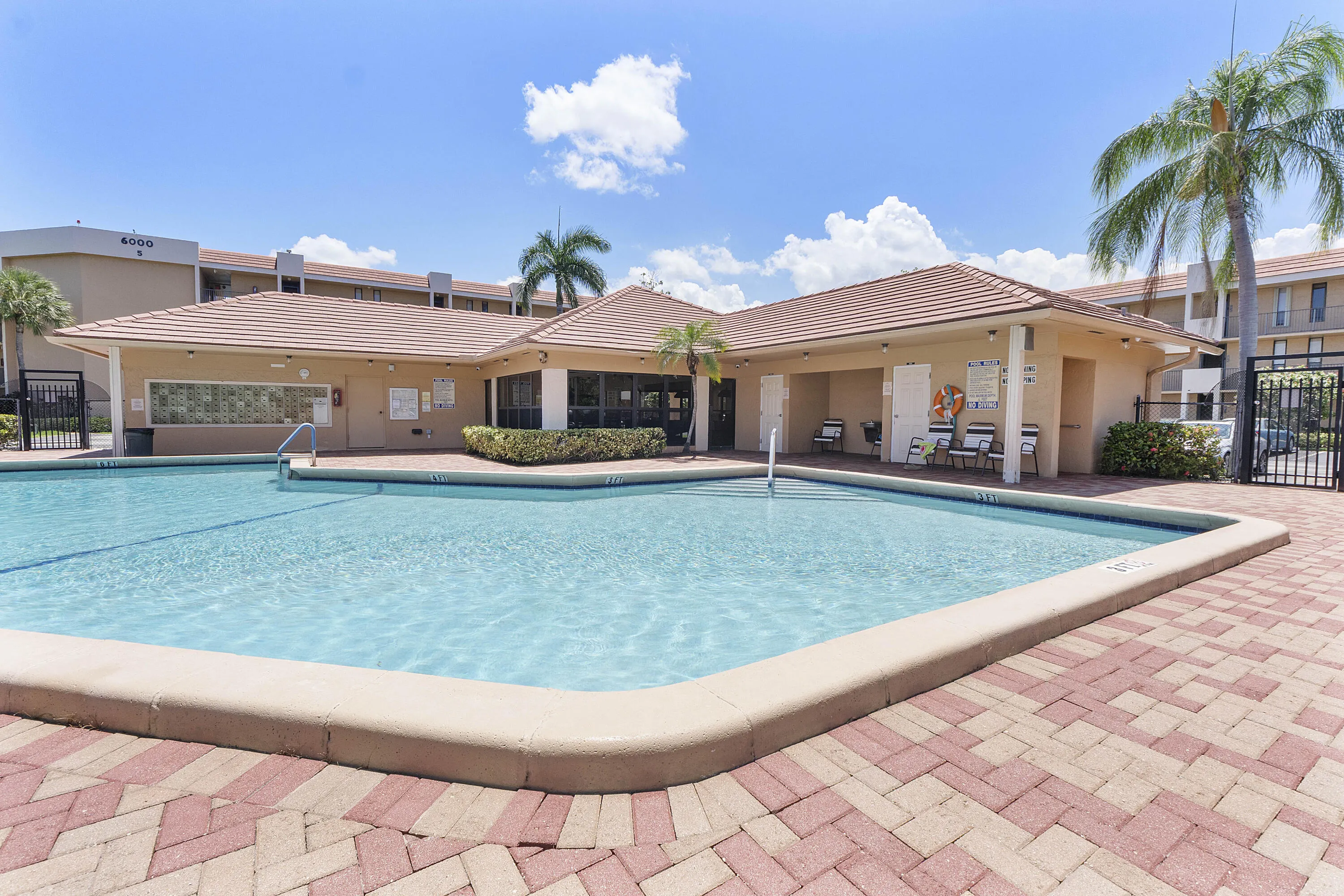 5828 CORAL LAKE Drive #304