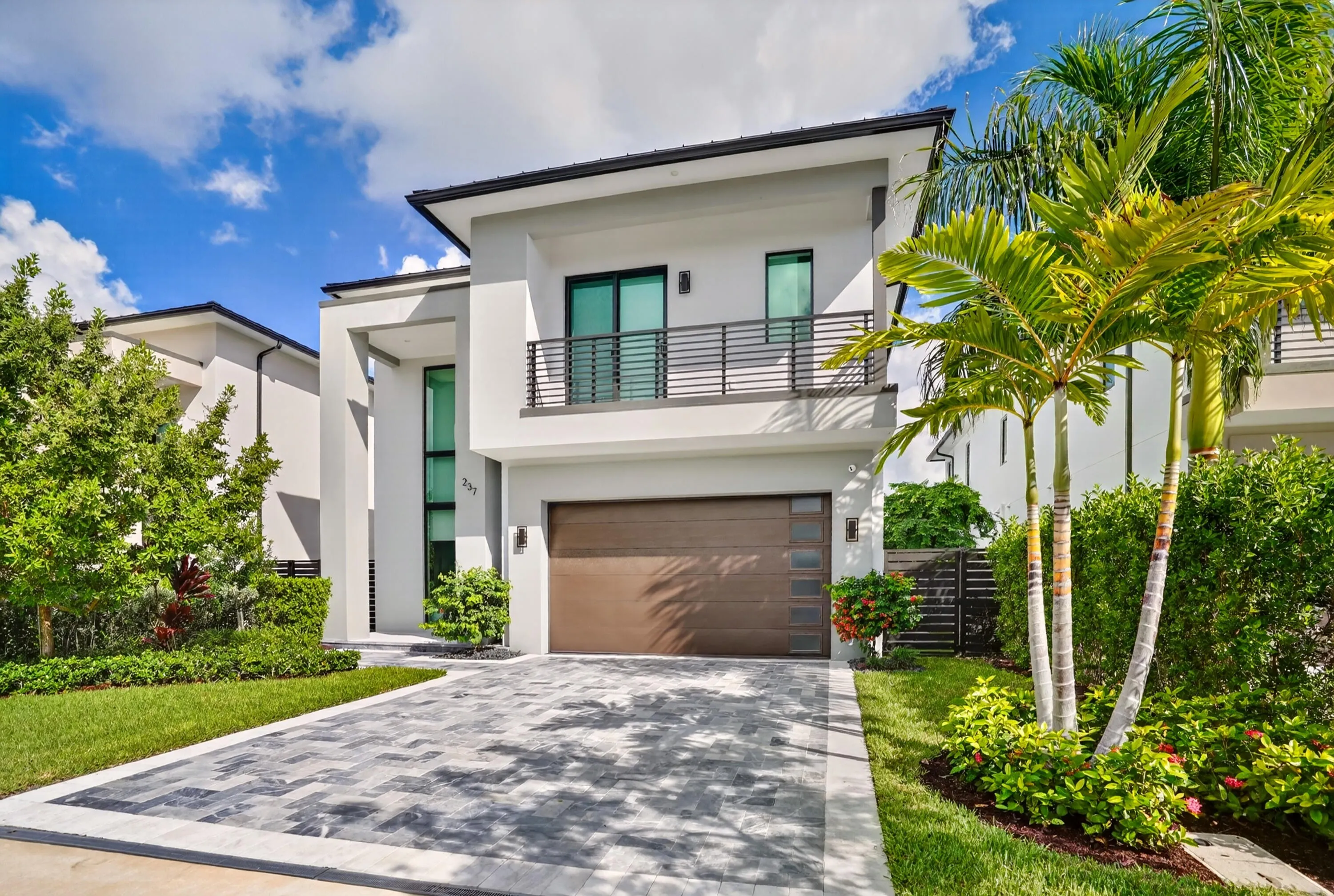 237 NE 11th Street