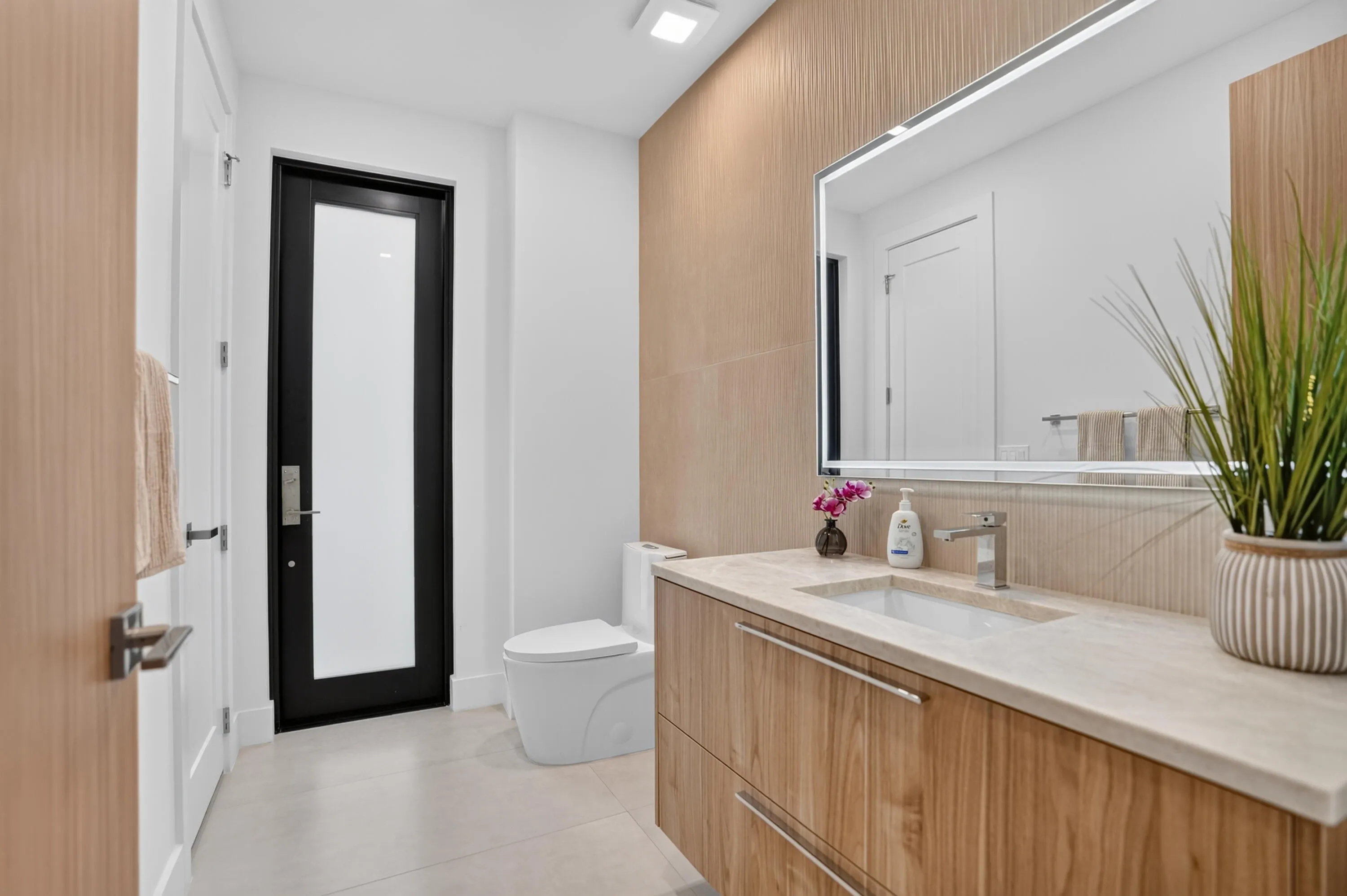 237 NE 11th Street